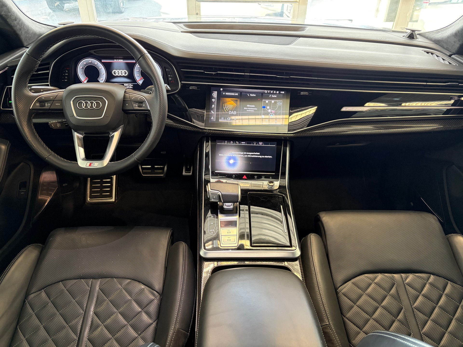 AUDI SQ8 TFSI quattro | CH Fzg. | NP: 199K | Carbon | Nachtsicht | Massage | B&O Advanced | AHK | Standheiz. | VOLL |-image-12