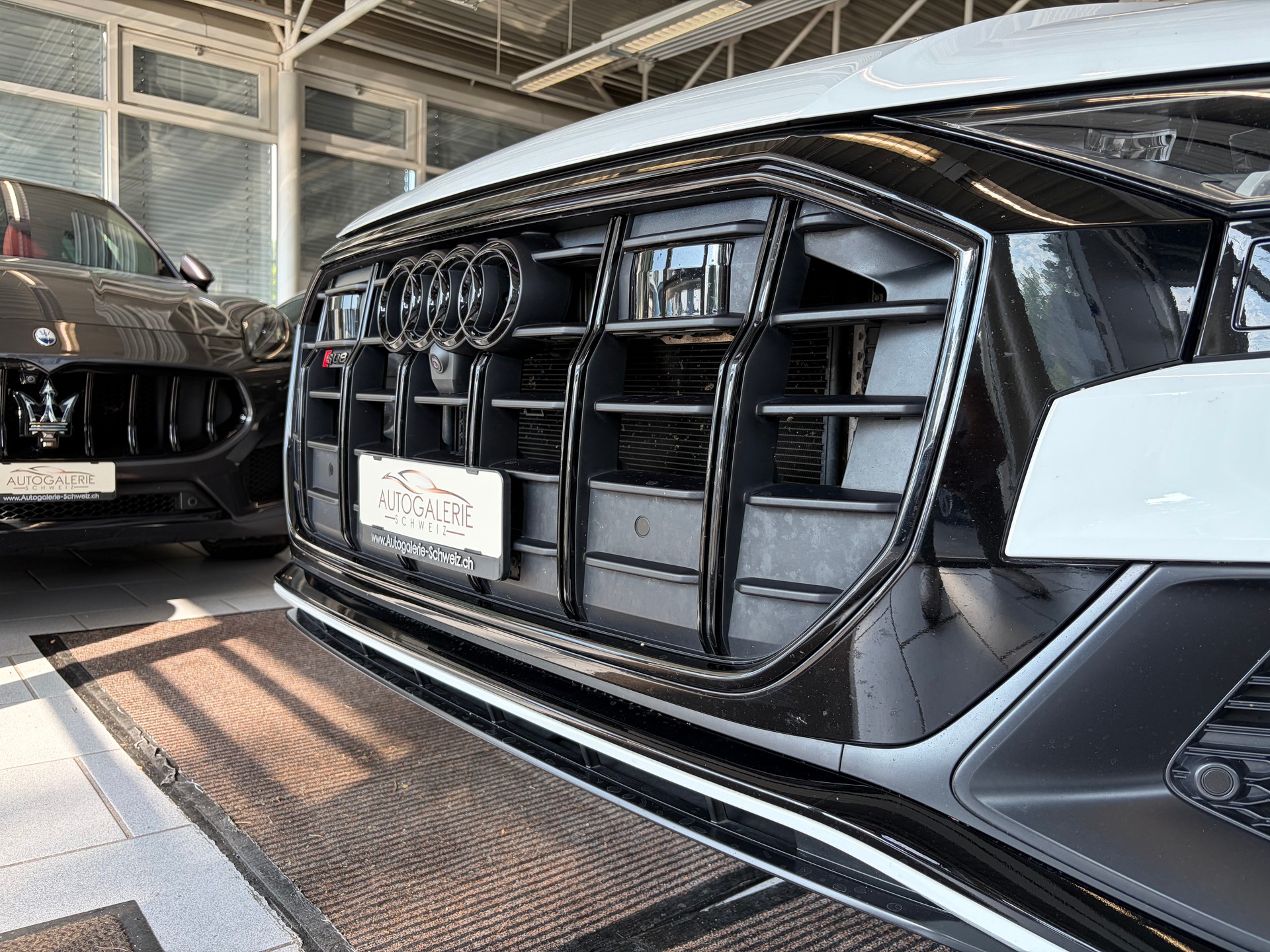 AUDI SQ8 TFSI quattro | CH Fzg. | NP: 199K | Carbon | Nachtsicht | Massage | B&O Advanced | AHK | Standheiz. | VOLL |-image-38