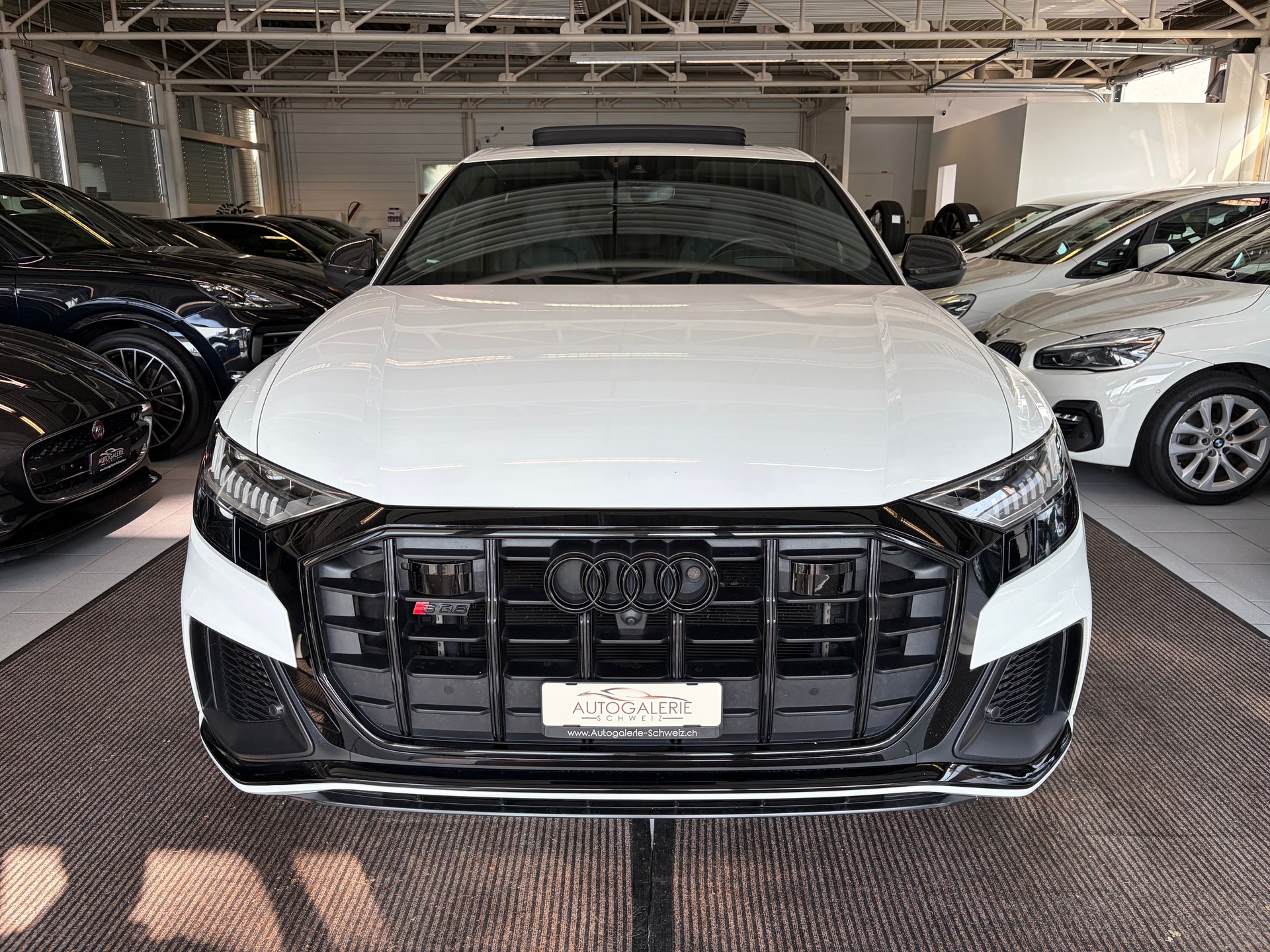 AUDI SQ8 TFSI quattro | CH Fzg. | NP: 199K | Carbon | Nachtsicht | Massage | B&O Advanced | AHK | Standheiz. | VOLL |-image-37