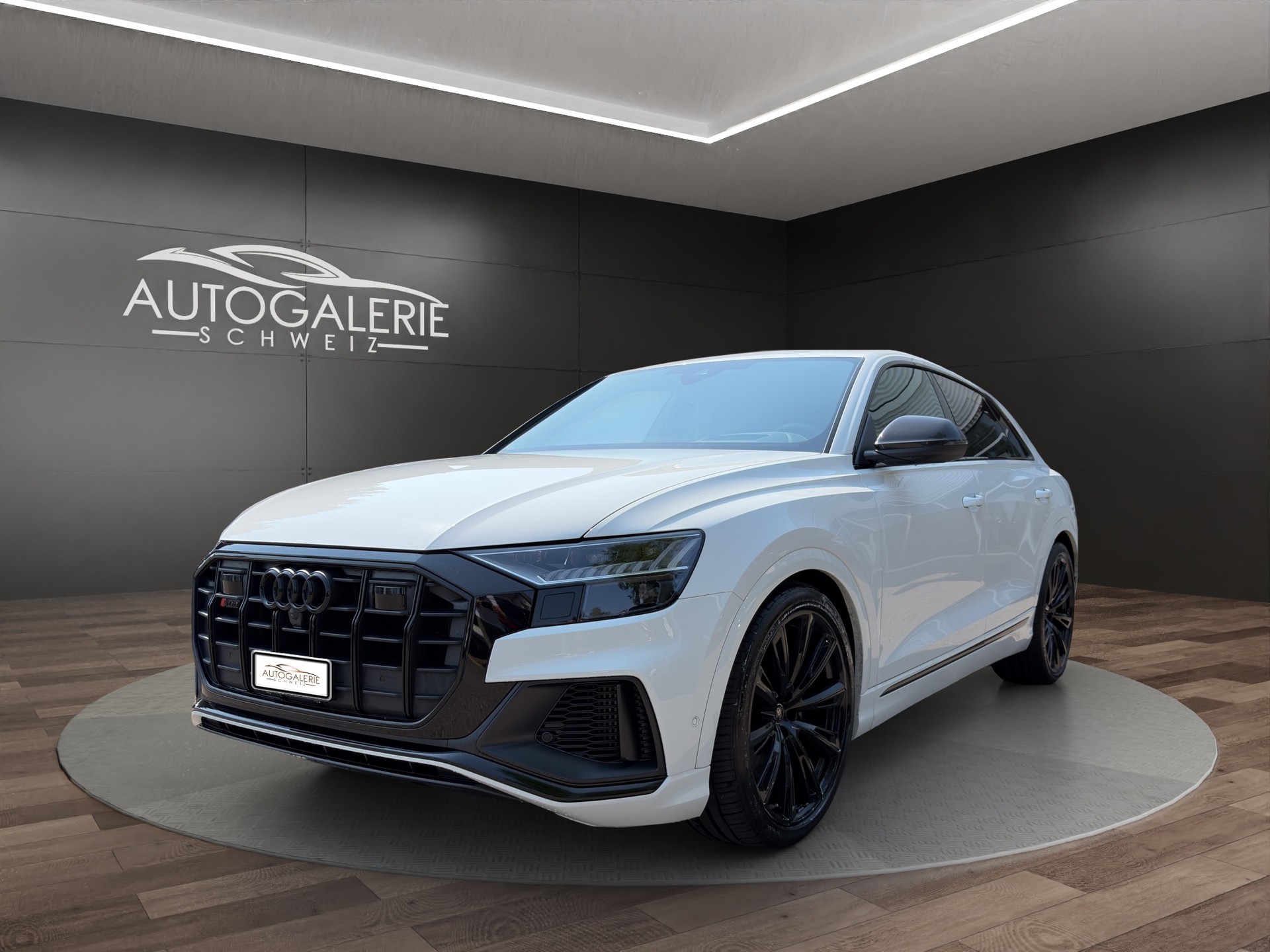 AUDI SQ8 TFSI quattro | CH Fzg. | NP: 199K | Carbon | Nachtsicht | Massage | B&O Advanced | AHK | Standheiz. | VOLL |-image-0
