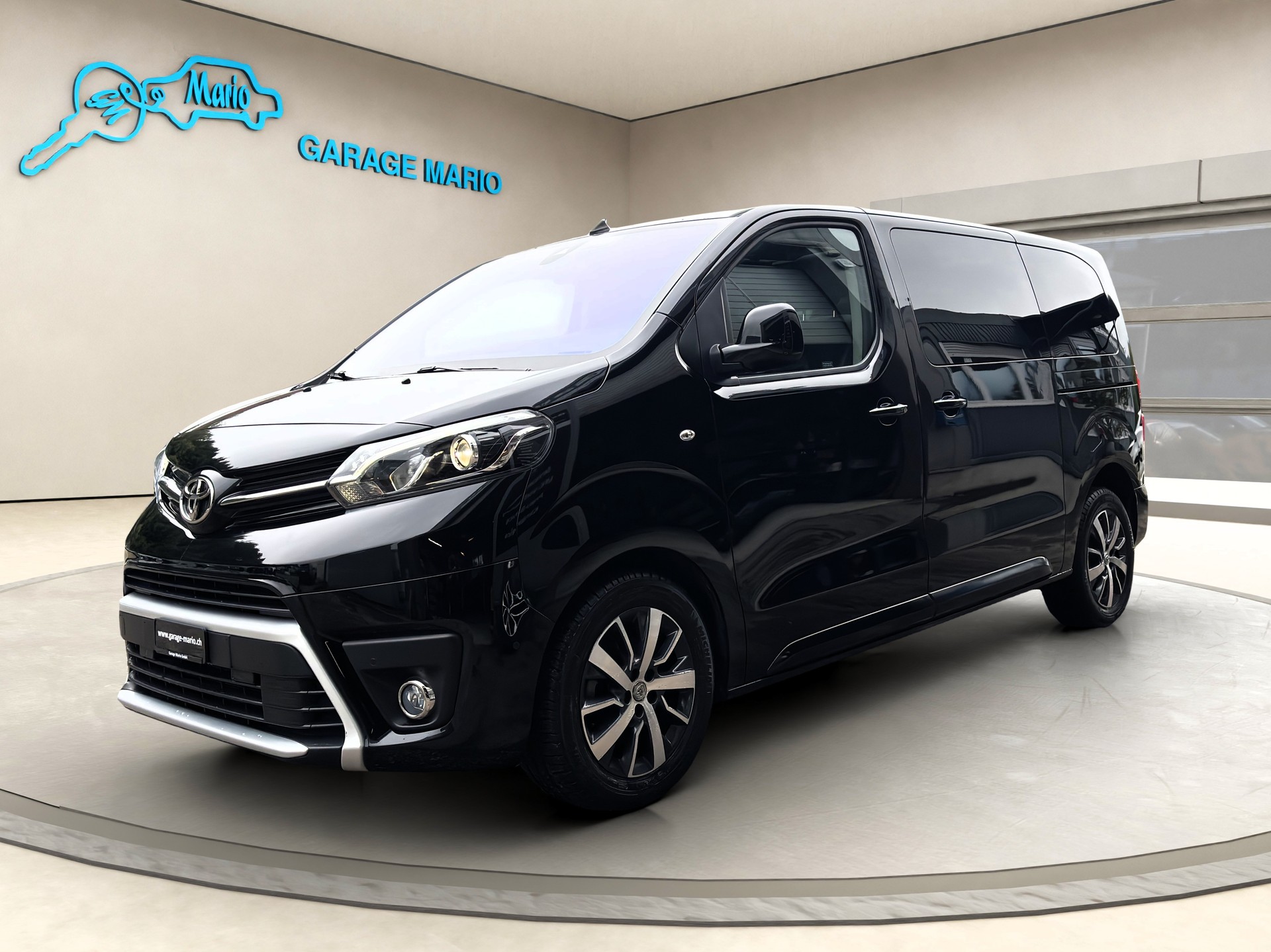 TOYOTA Proace Verso 2.0 D-4D VIP ❗TOP-AUSSTATTUNG❗Medium Automatic ✅CH-Fahrzeug & 8-fach bereift✅-image-2
