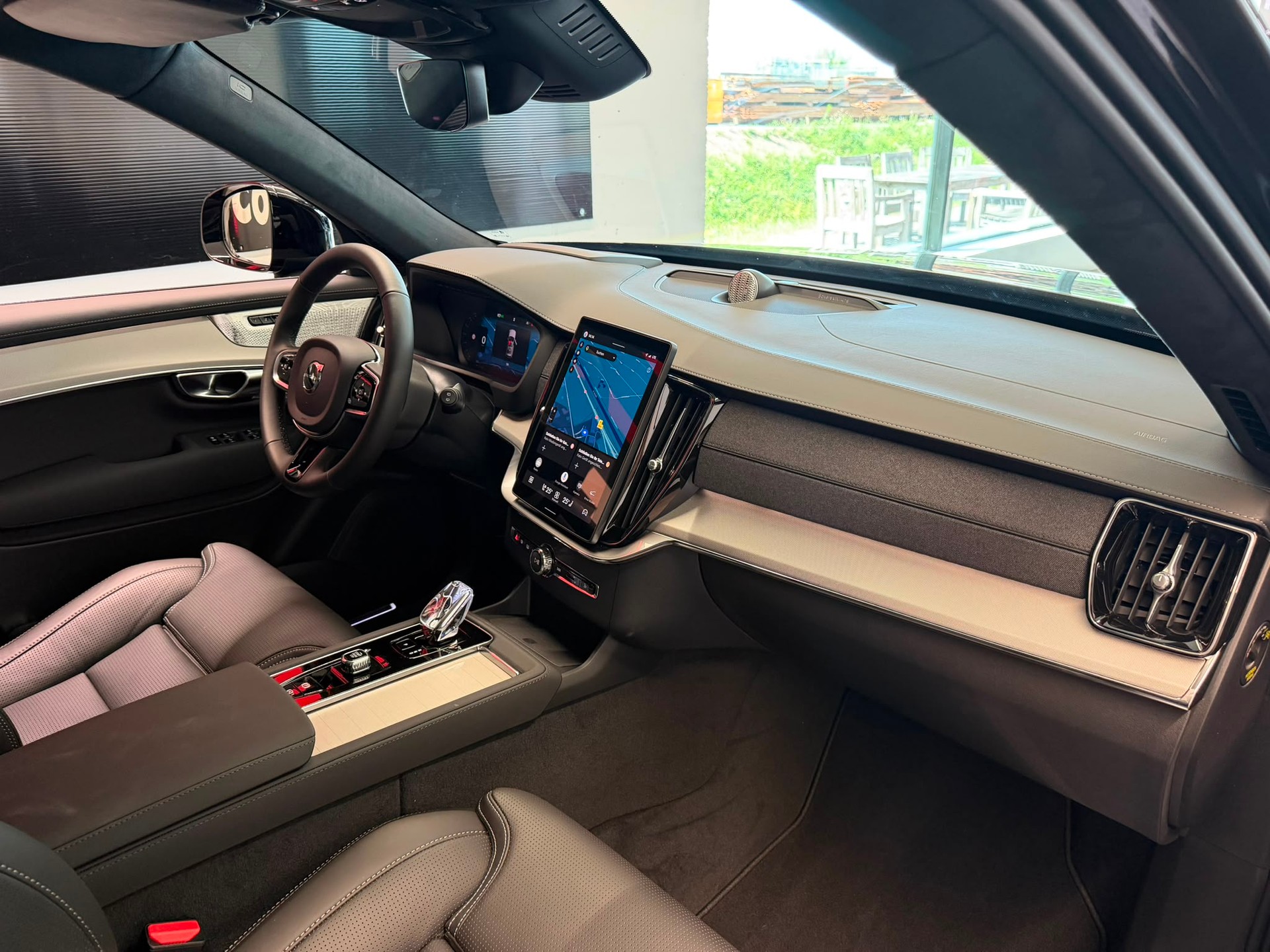 VOLVO XC90 T8 eAWD PluginHybrid Black Edition Geartronic-image-26