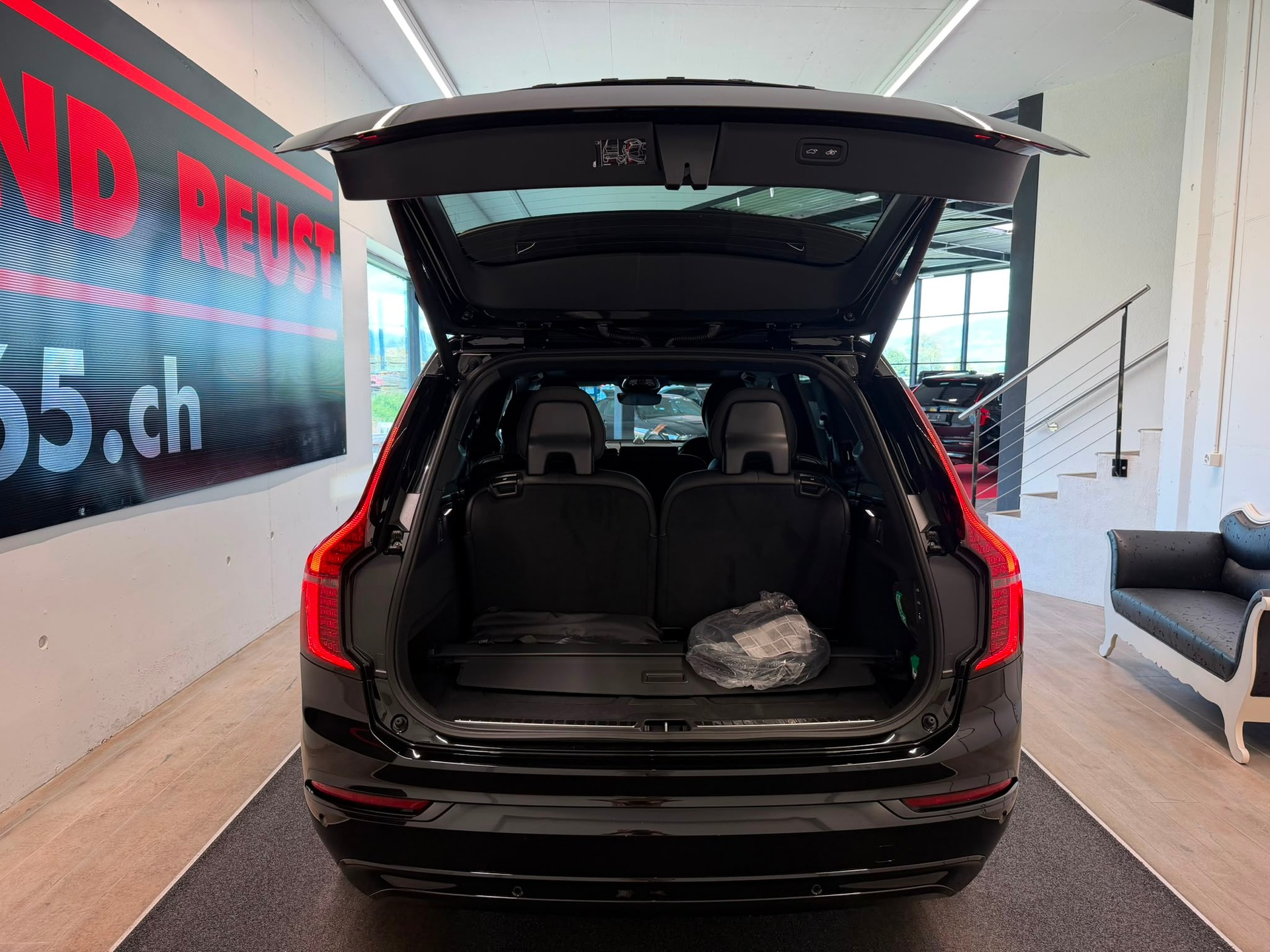 VOLVO XC90 T8 eAWD PluginHybrid Black Edition Geartronic-image-8