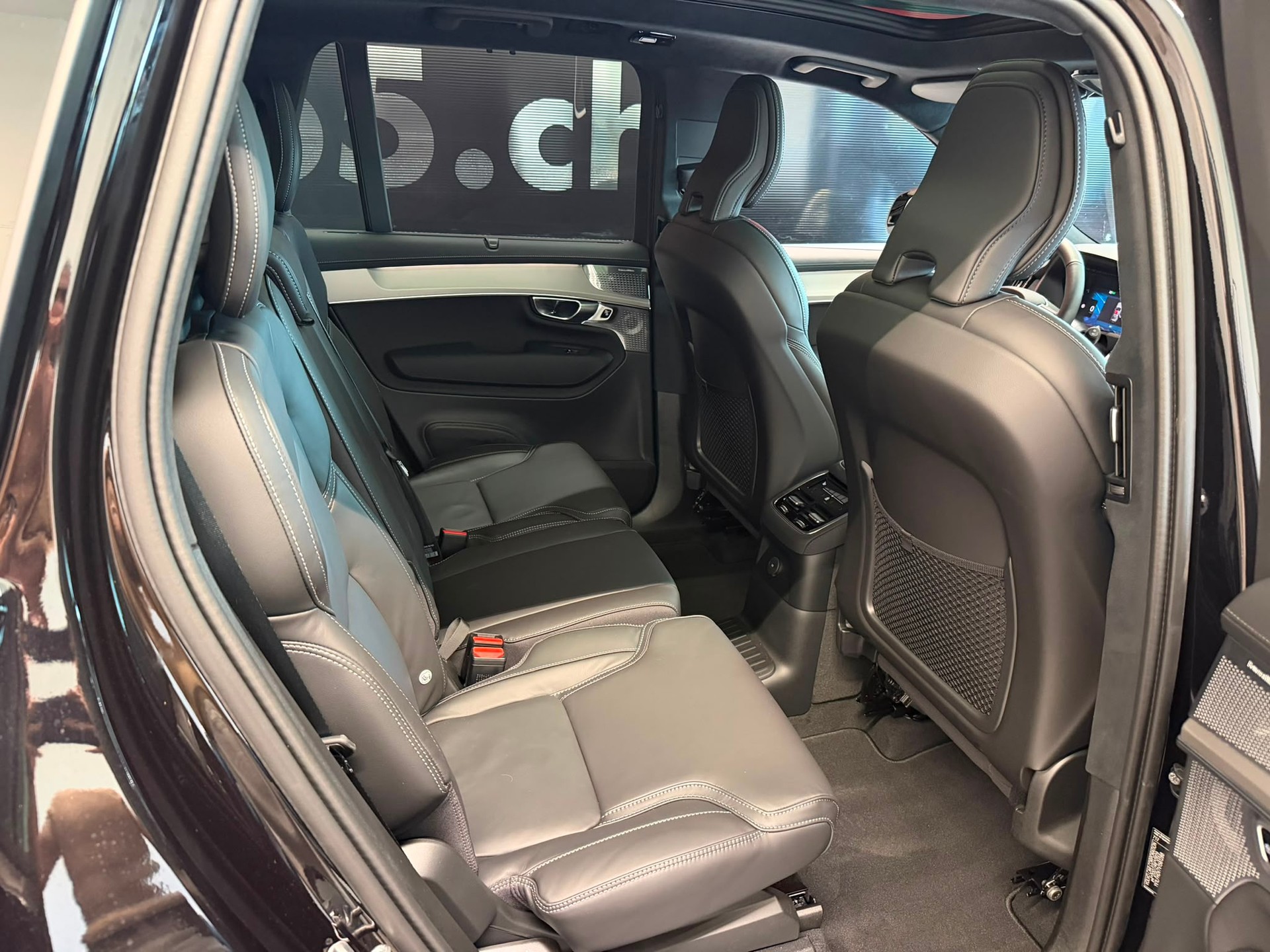 VOLVO XC90 T8 eAWD PluginHybrid Black Edition Geartronic-image-29