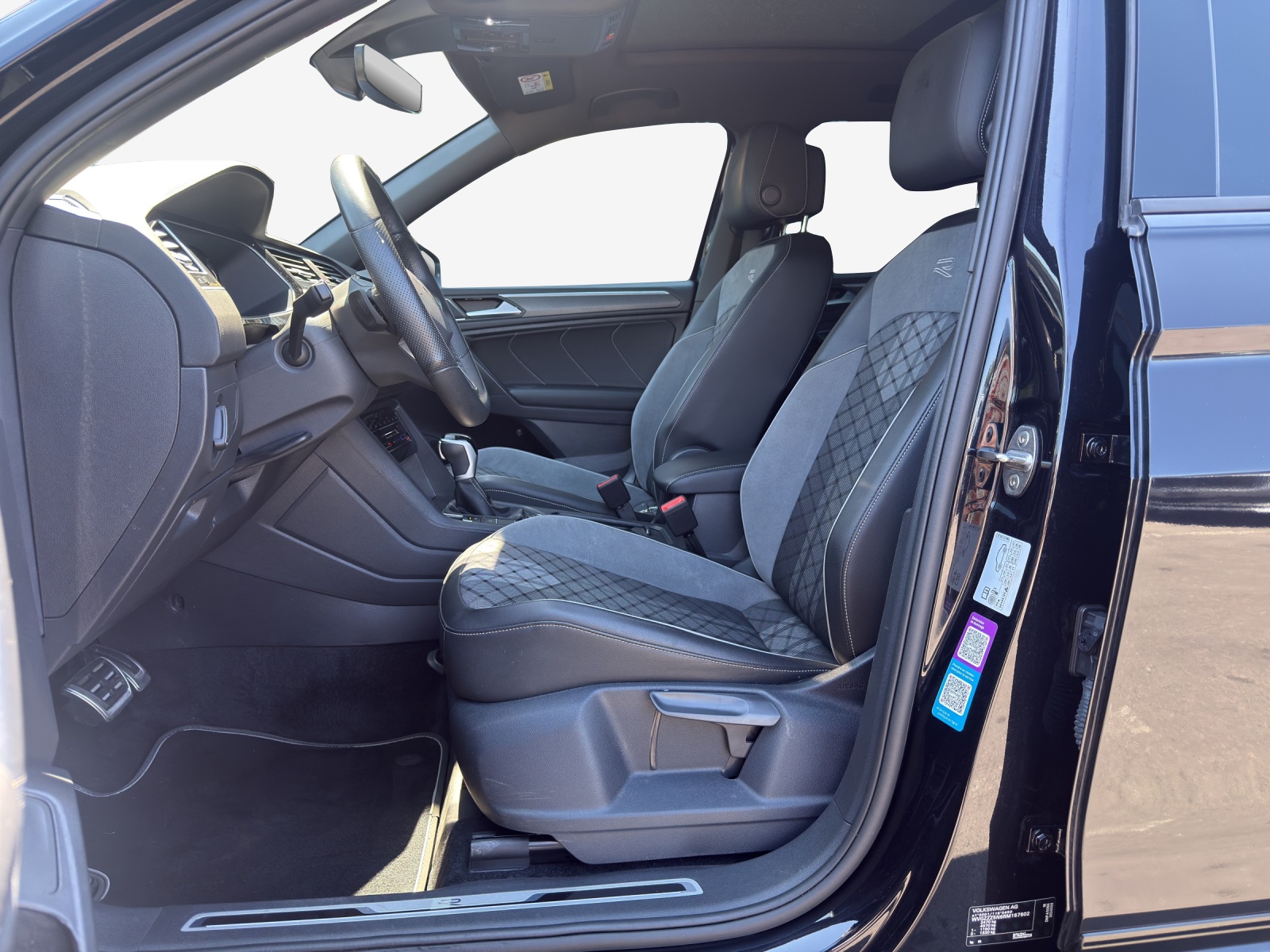 VW Tiguan Allspace 2.0TSI R-Line 4Motion DSG-image-7