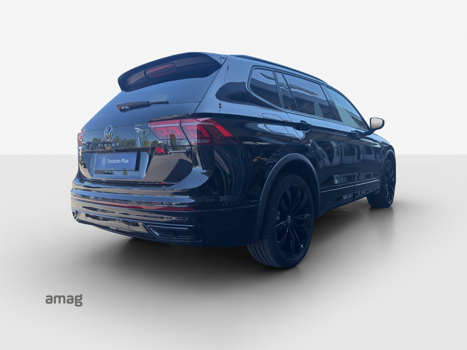 VW Tiguan Allspace 2.0TSI R-Line 4Motion DSG-image-4