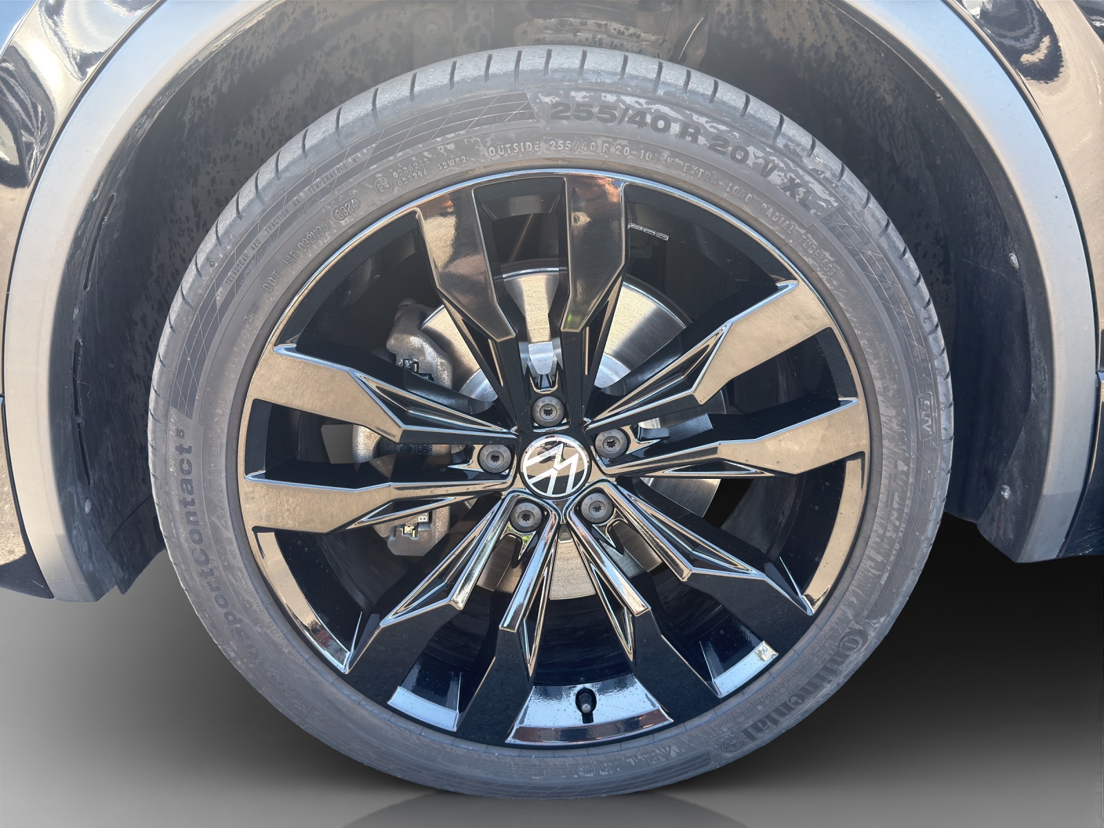 VW Tiguan Allspace 2.0TSI R-Line 4Motion DSG-image-13