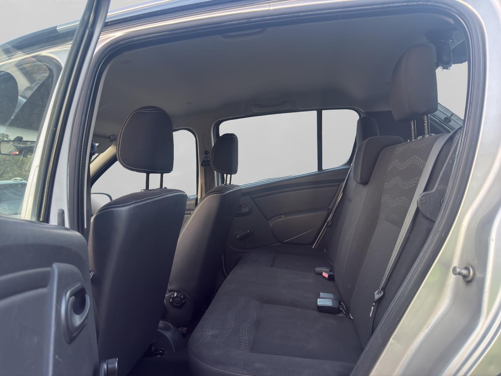 DACIA Sandero 1.6 Stepway-image-10