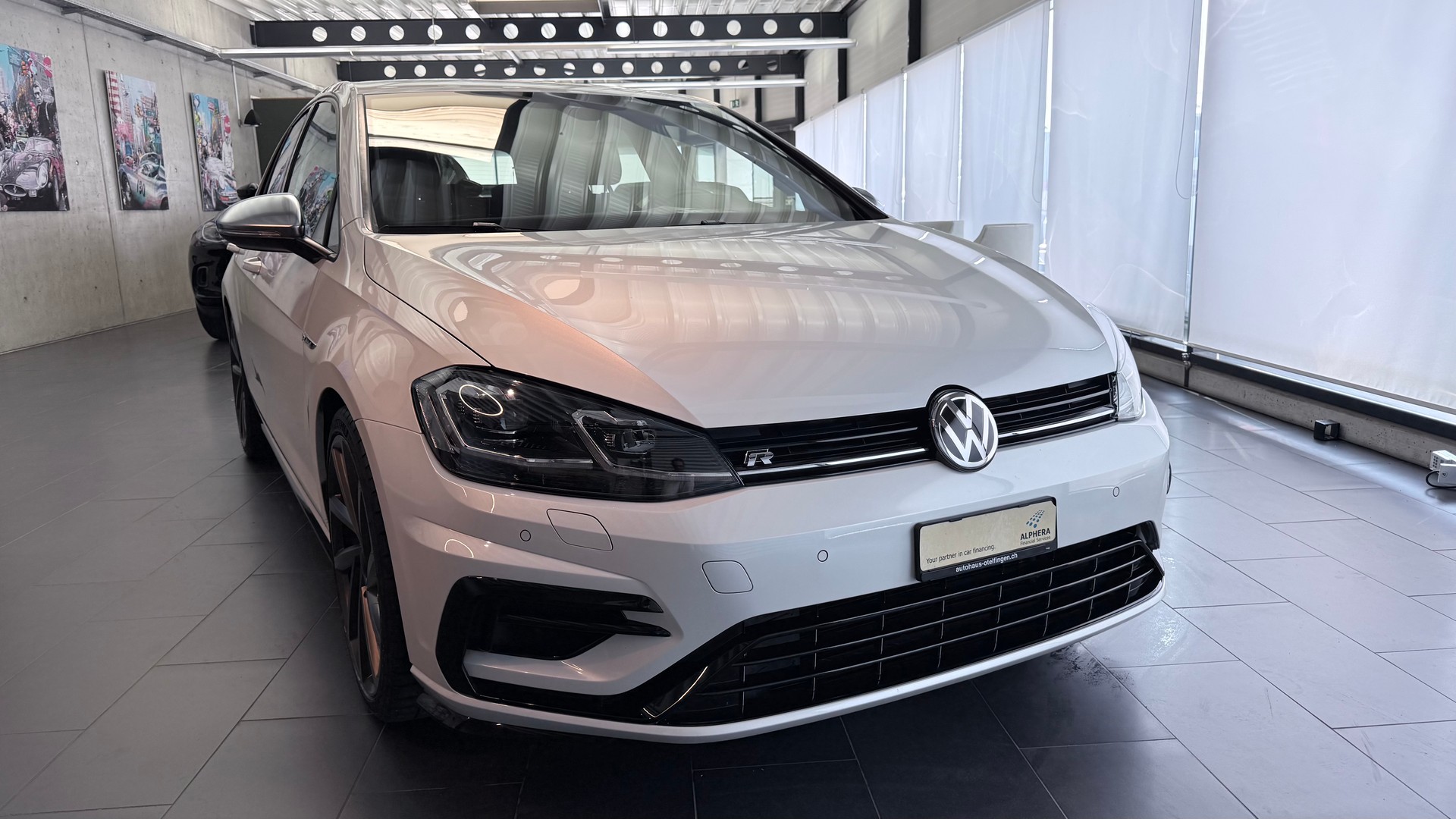VW Golf VII 2.0 TSI R 310 DSG 4motion-image-3