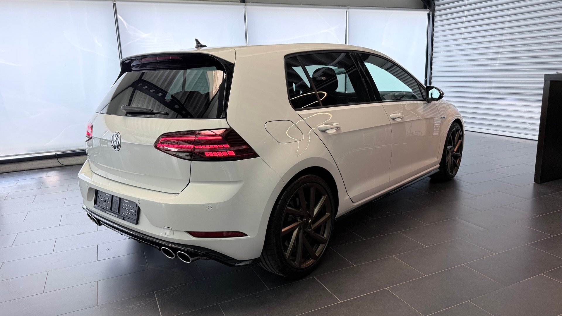 VW Golf VII 2.0 TSI R 310 DSG 4motion-image-20