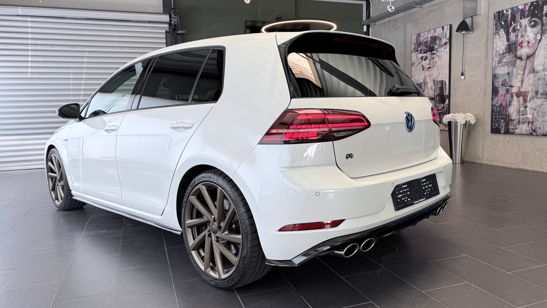 VW Golf VII 2.0 TSI R 310 DSG 4motion-image-18