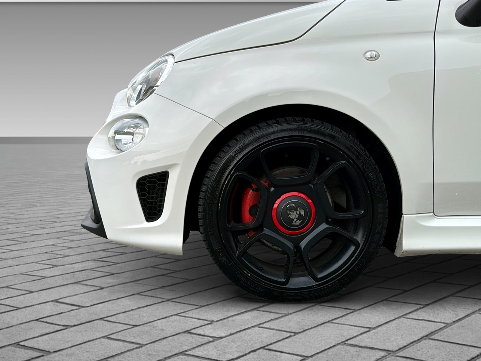 FIAT 595 Abarth 1.4 T-Jet 160 Pista-image-3