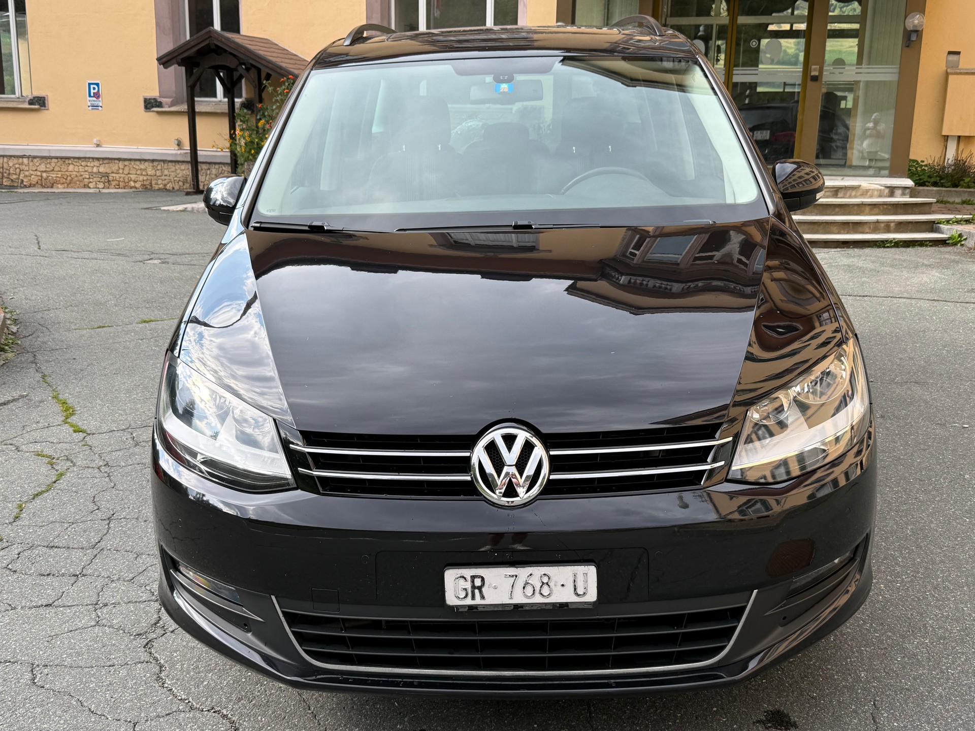 VW Sharan 2.0 TDI BMT Highline 4Motion-image-1