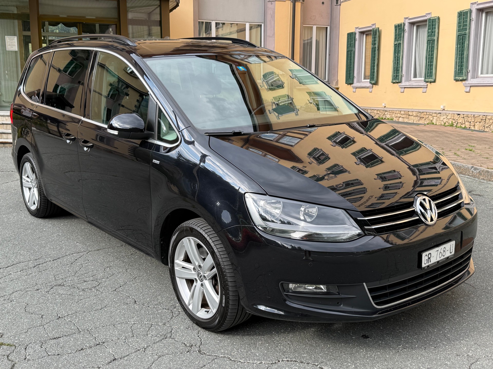 VW Sharan 2.0 TDI BMT Highline 4Motion-image-2