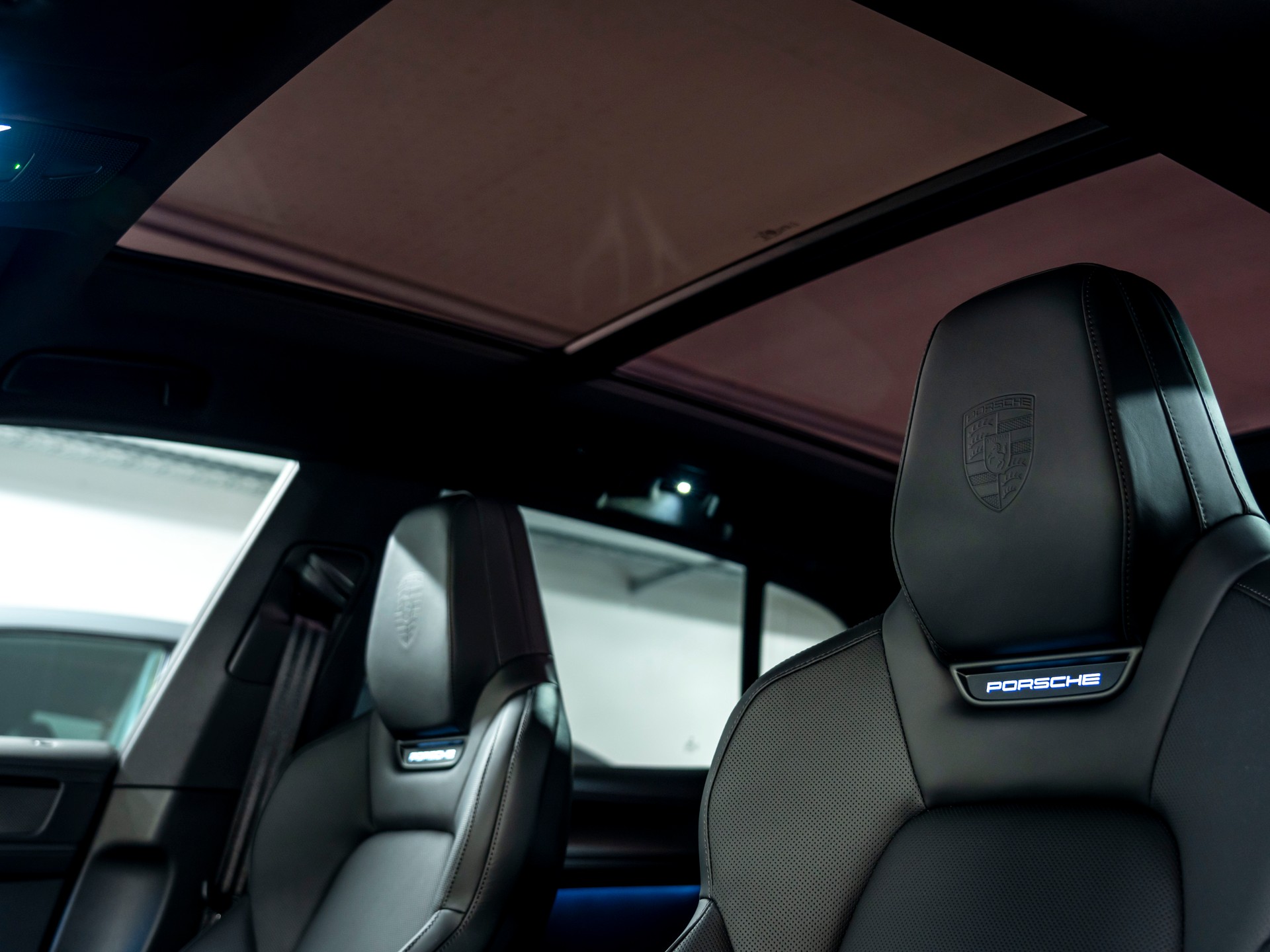 PORSCHE Cayenne S Electric 113 kWh-image-21