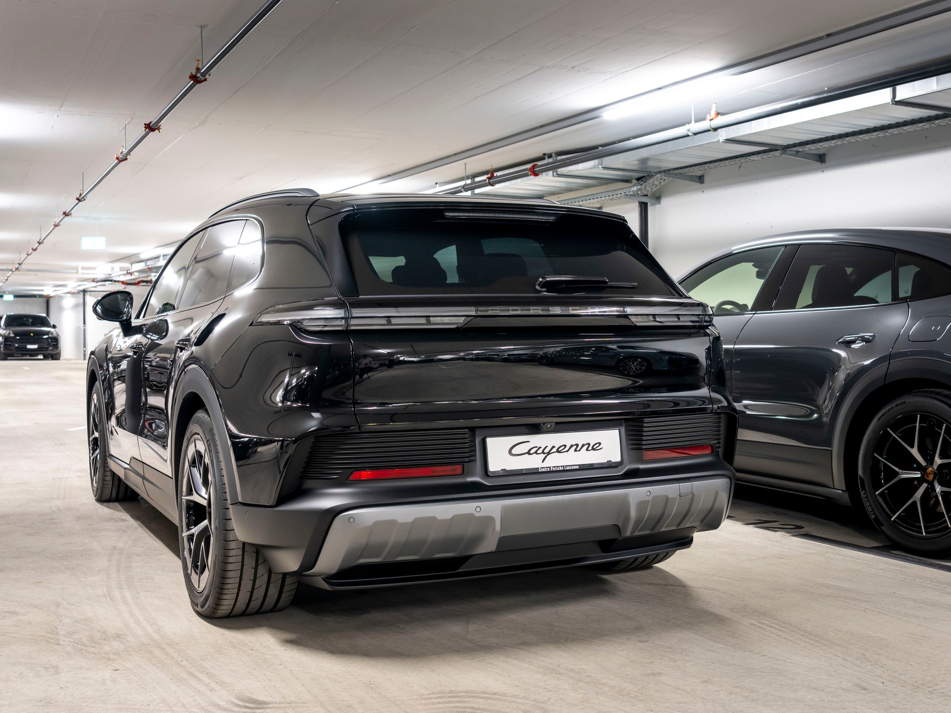 PORSCHE Cayenne S Electric 113 kWh-image-2