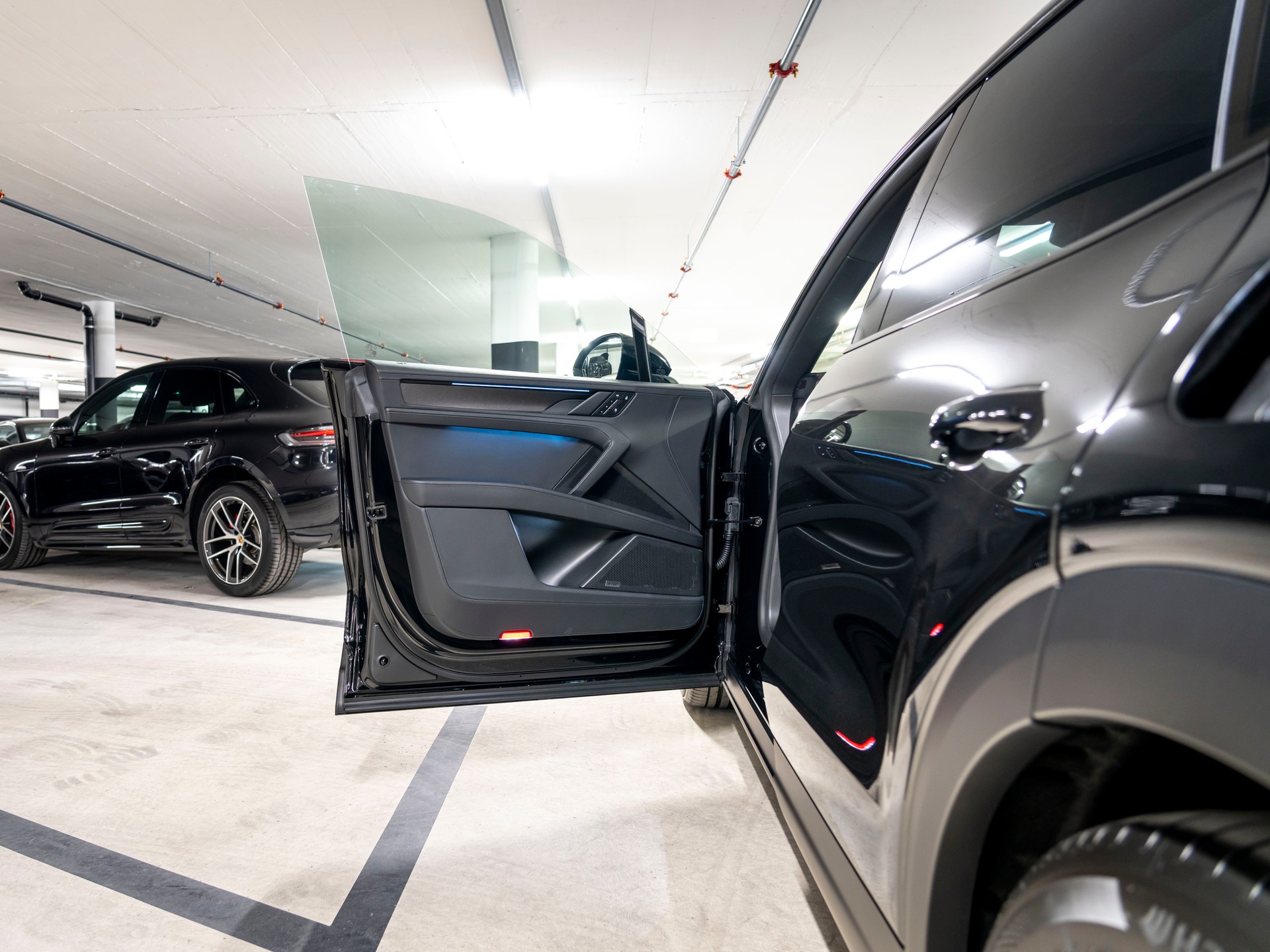 PORSCHE Cayenne S Electric 113 kWh-image-15