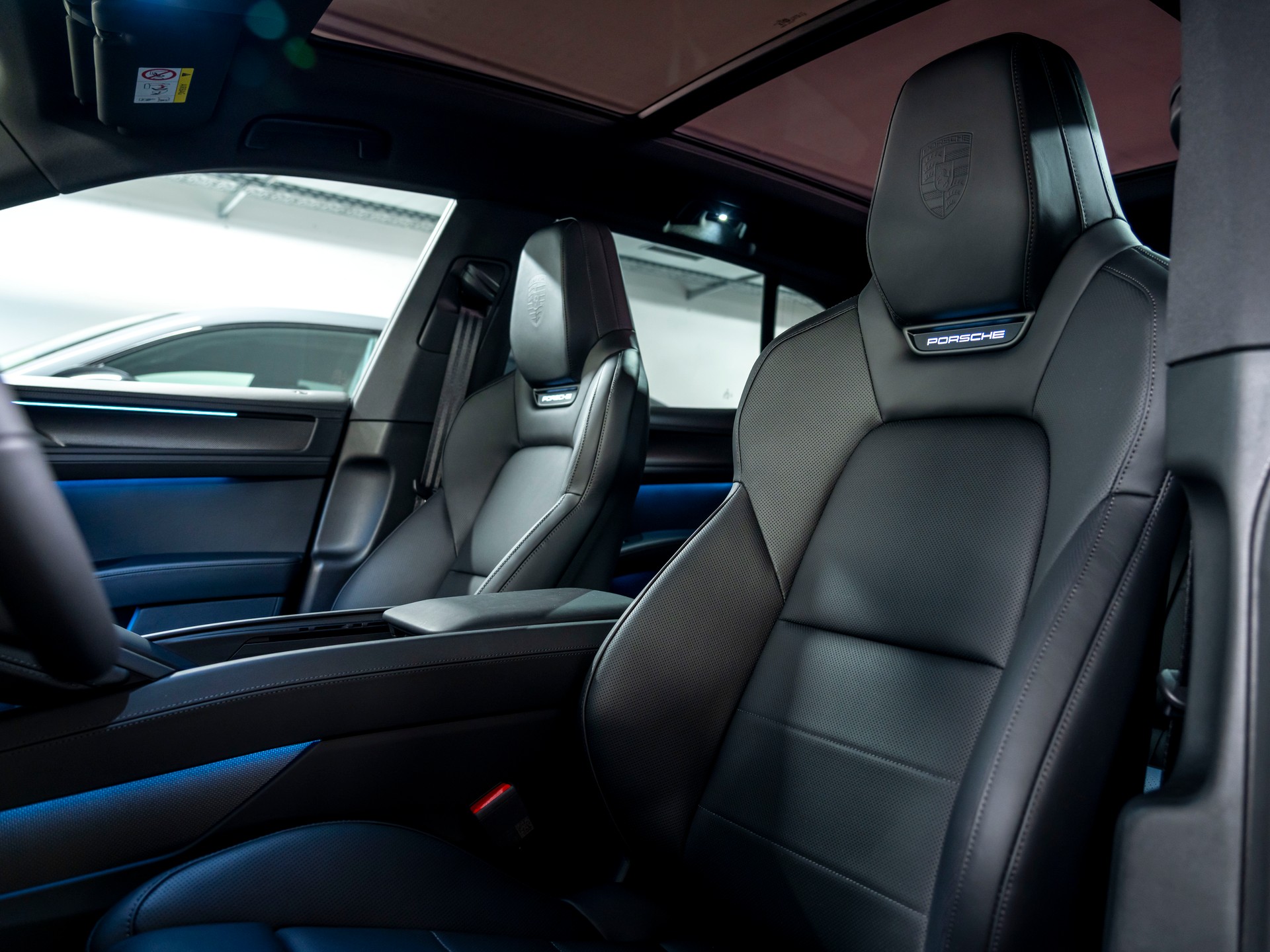 PORSCHE Cayenne S Electric 113 kWh-image-14