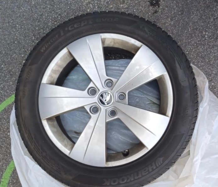 SKODA Superb Combi 2.0 TDi Style DSG-image-9