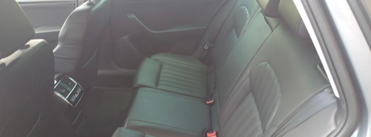 SKODA Superb Combi 2.0 TDi Style DSG-image-5