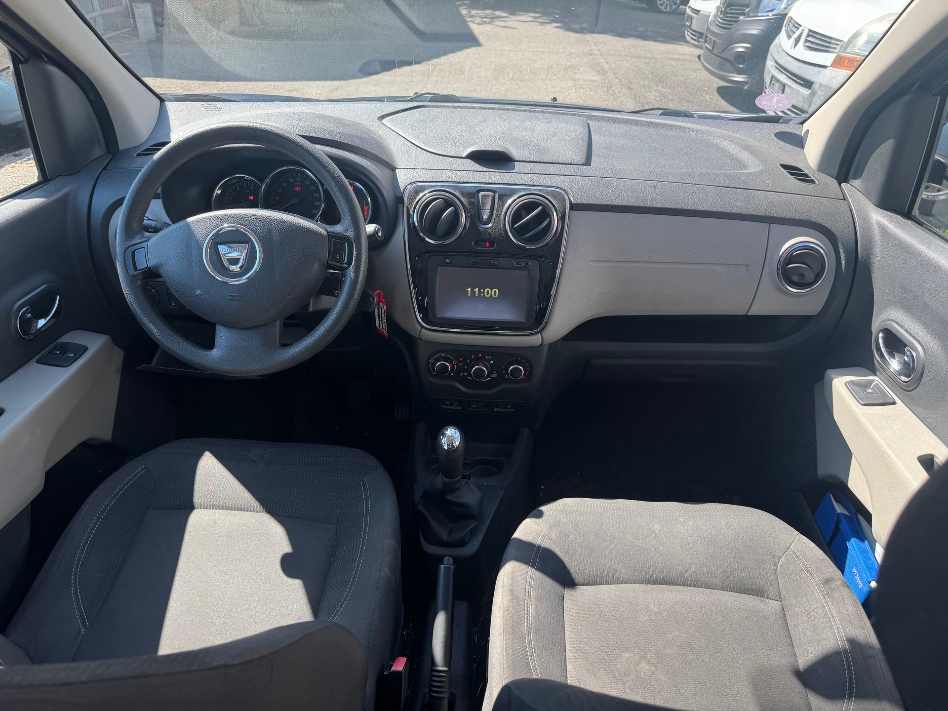 DACIA Lodgy 1.2 Turbo Ambiance 5PL-image-9