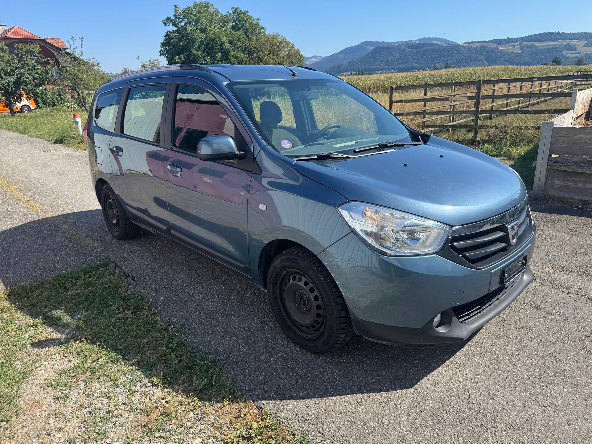 DACIA Lodgy 1.2 Turbo Ambiance 5PL-image-2