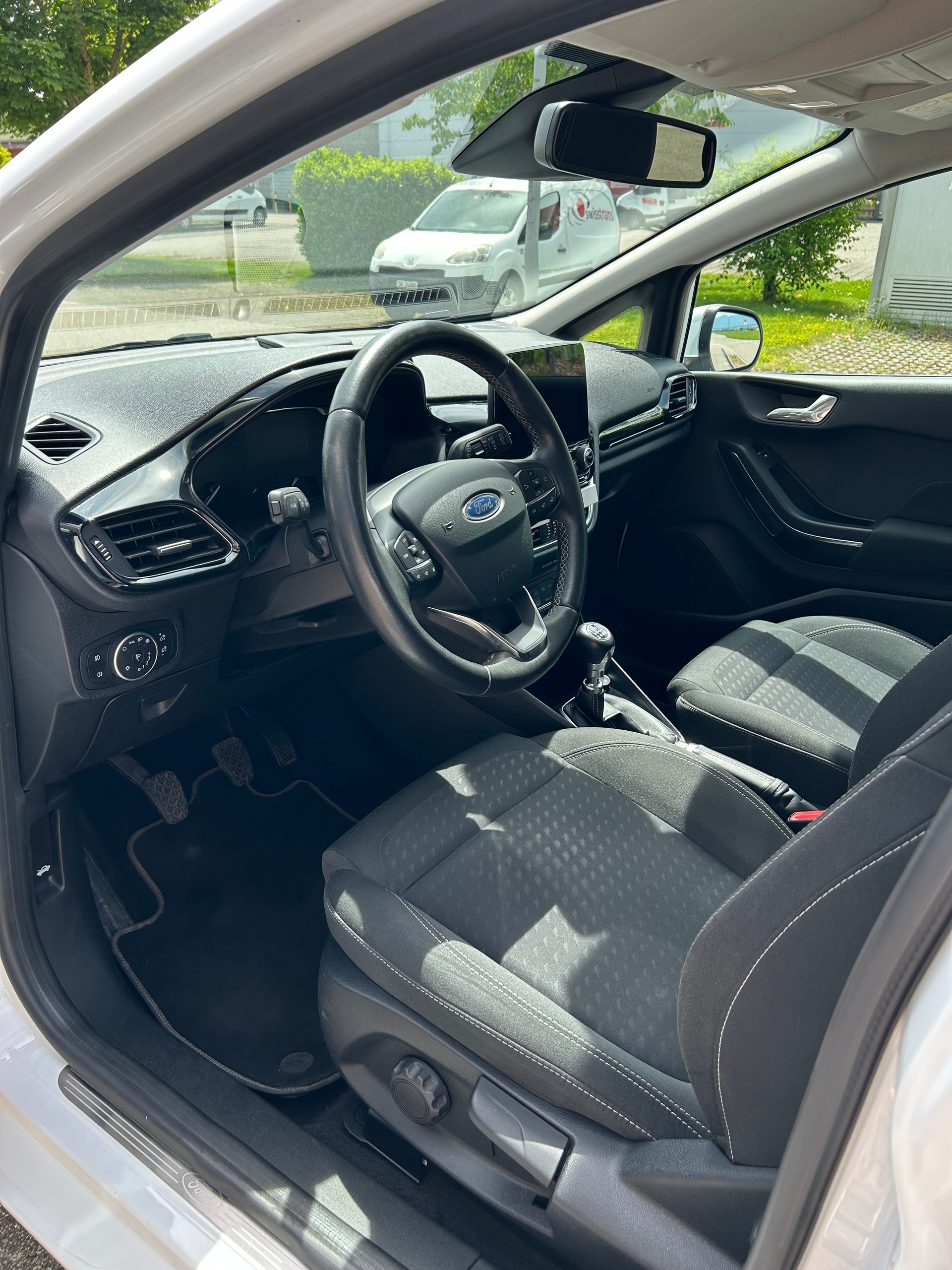 FORD 1.0 EcoB 125 Titanium-image-8