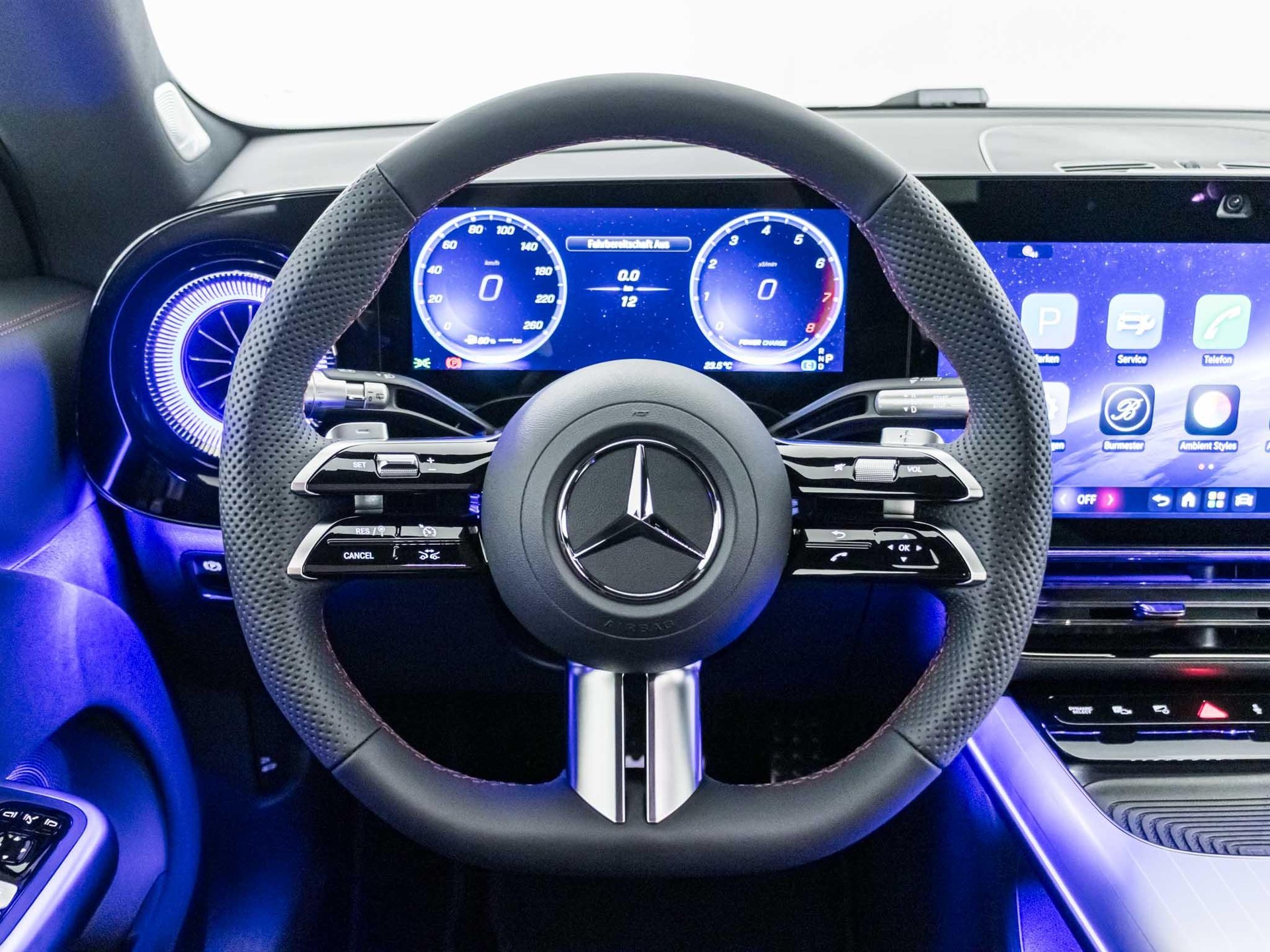 MERCEDES-BENZ CLA 220 4MATIC SB-image-10