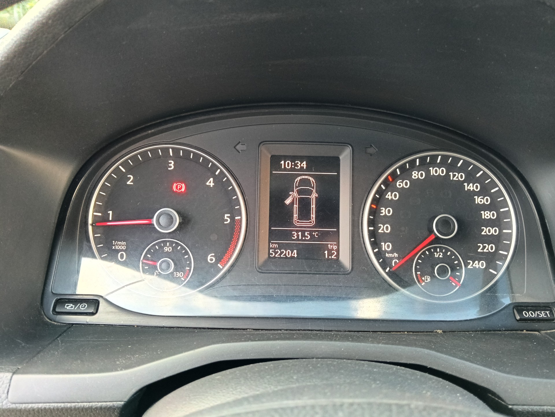 VW Caddy Maxi 2.0TDI 4Motion BlueMotion Technology-image-8