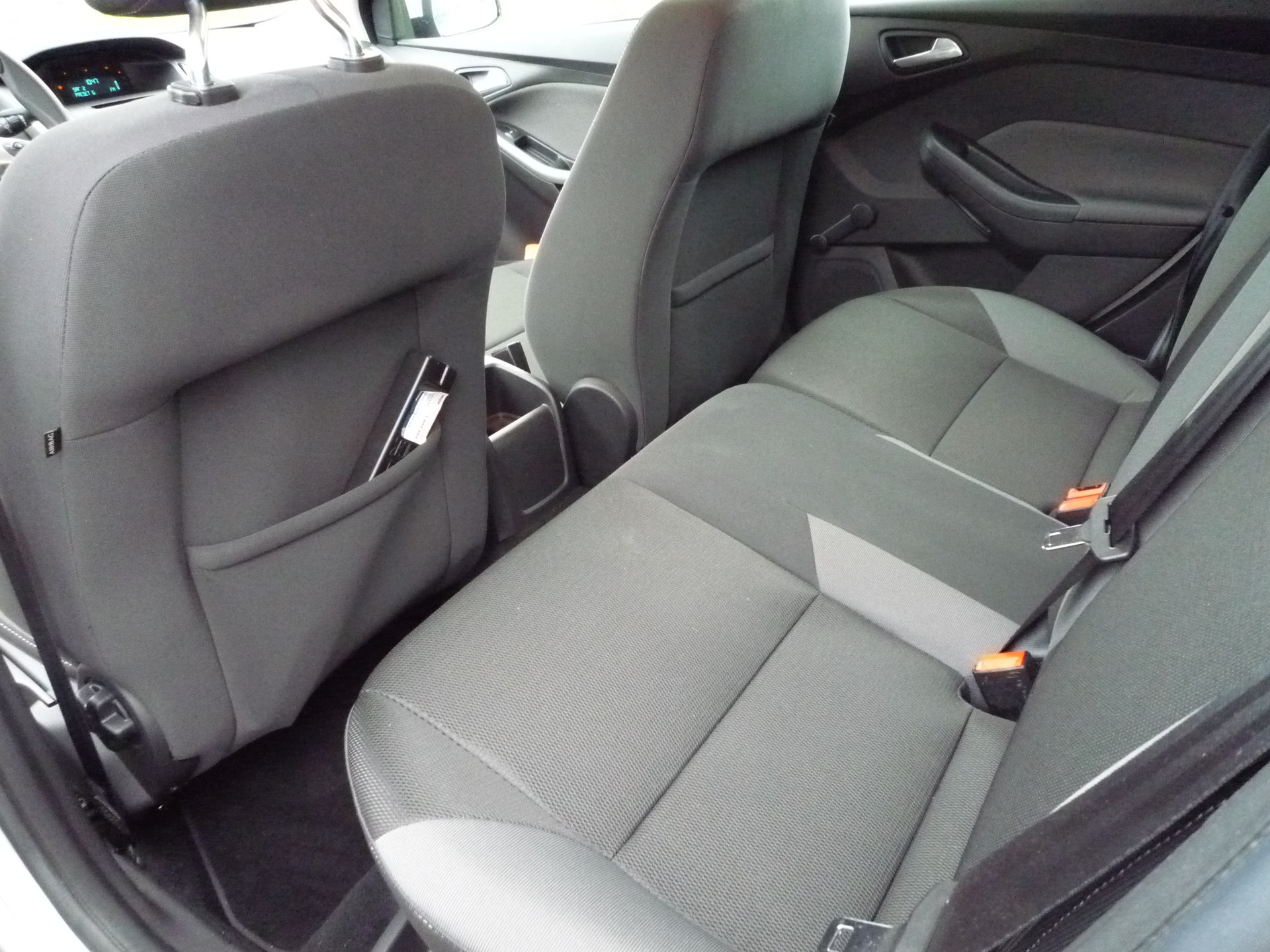 FORD 1.6i-image-4
