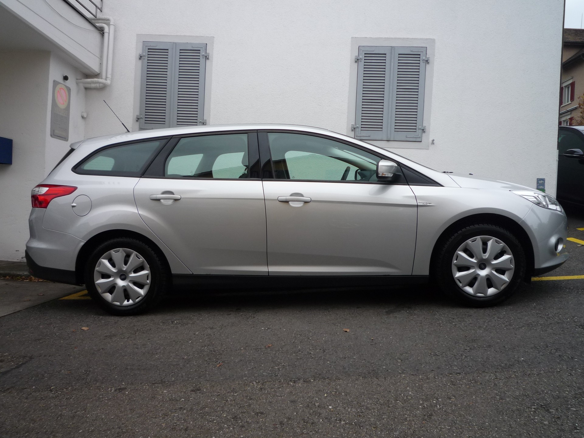 FORD 1.6i-image-1