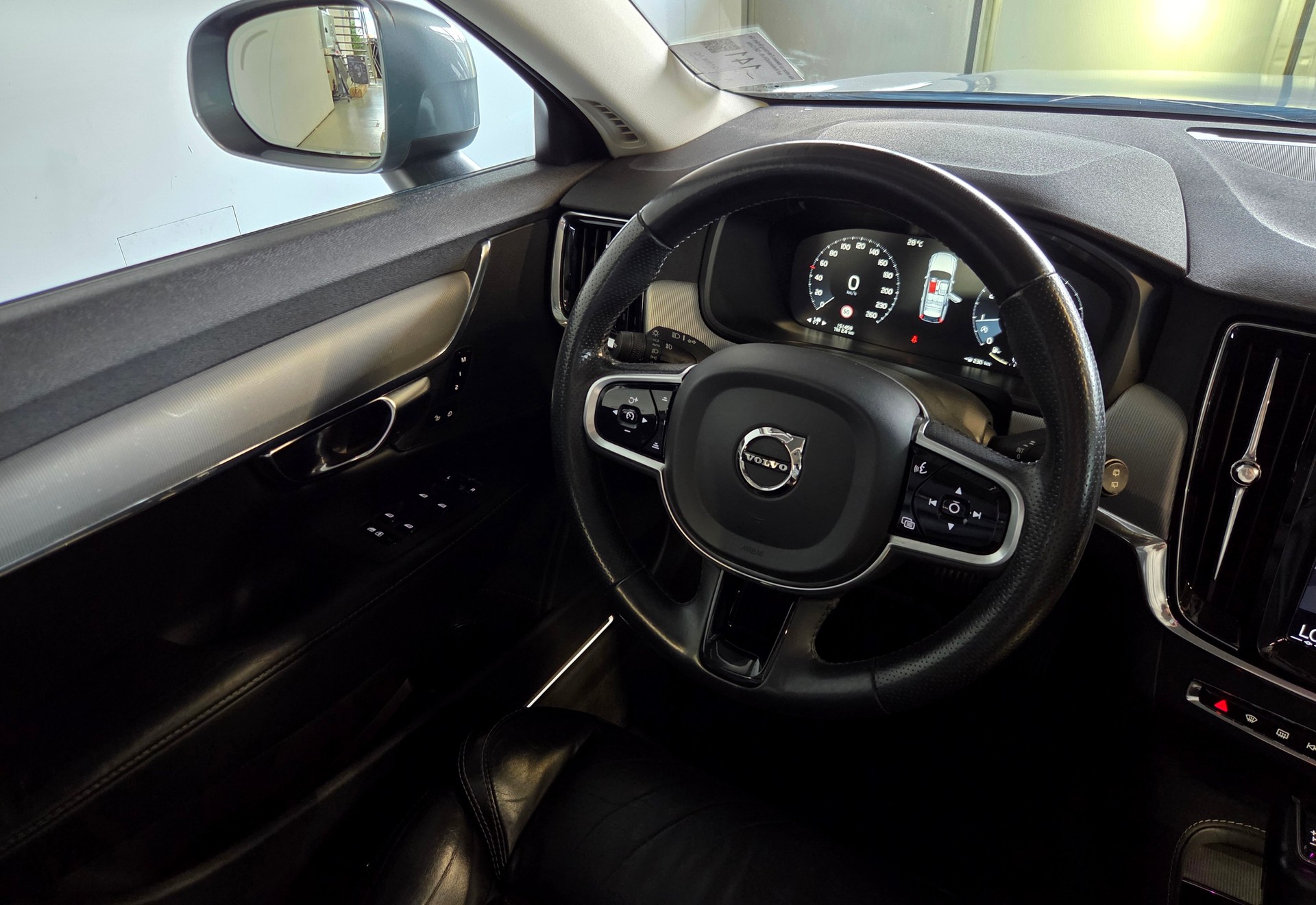 VOLVO V90 Cross Country 2.0 T5 Pro AWD-image-4