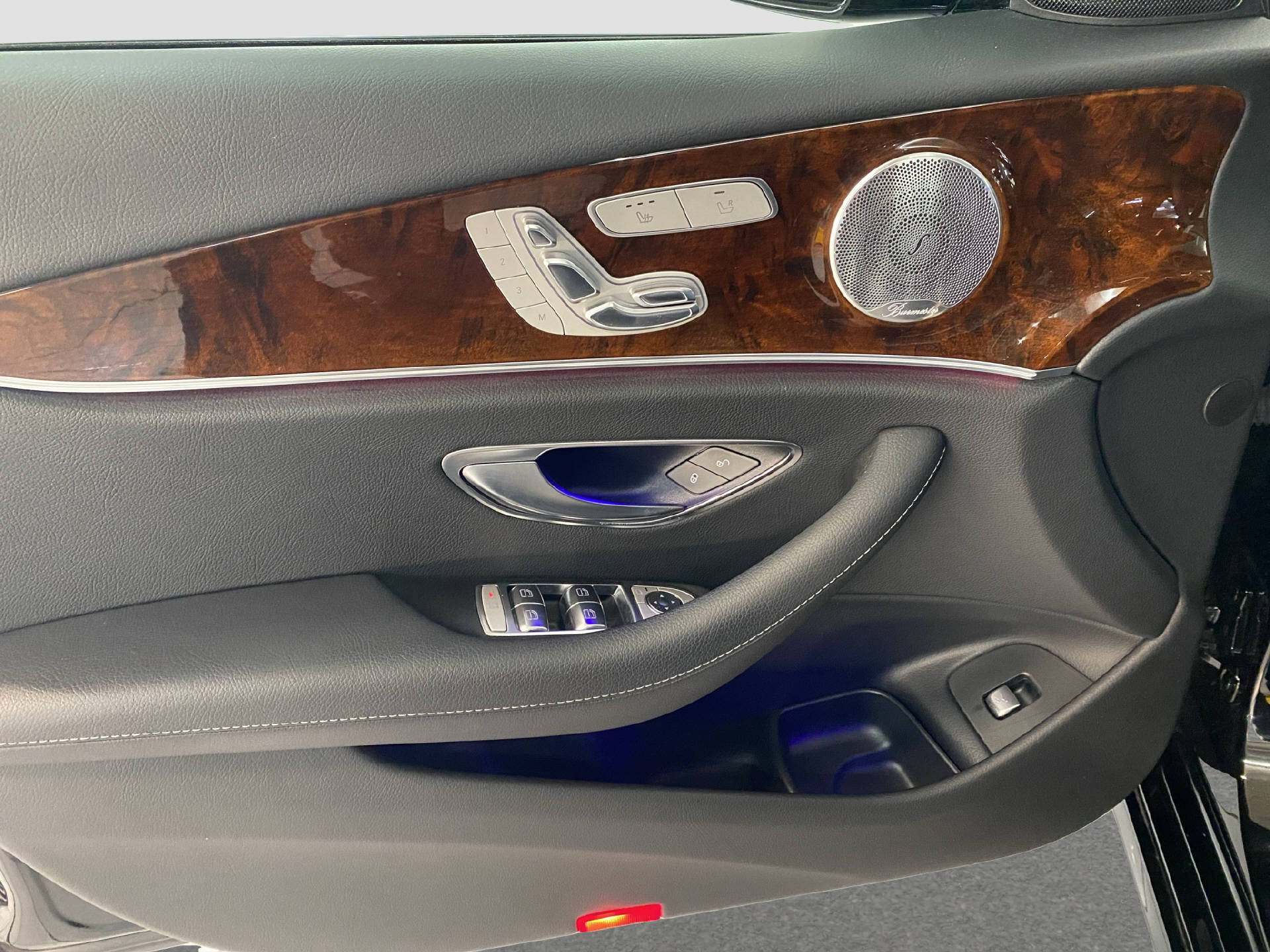 MERCEDES-BENZ E 200 Avantgarde 4MATIC-image-10