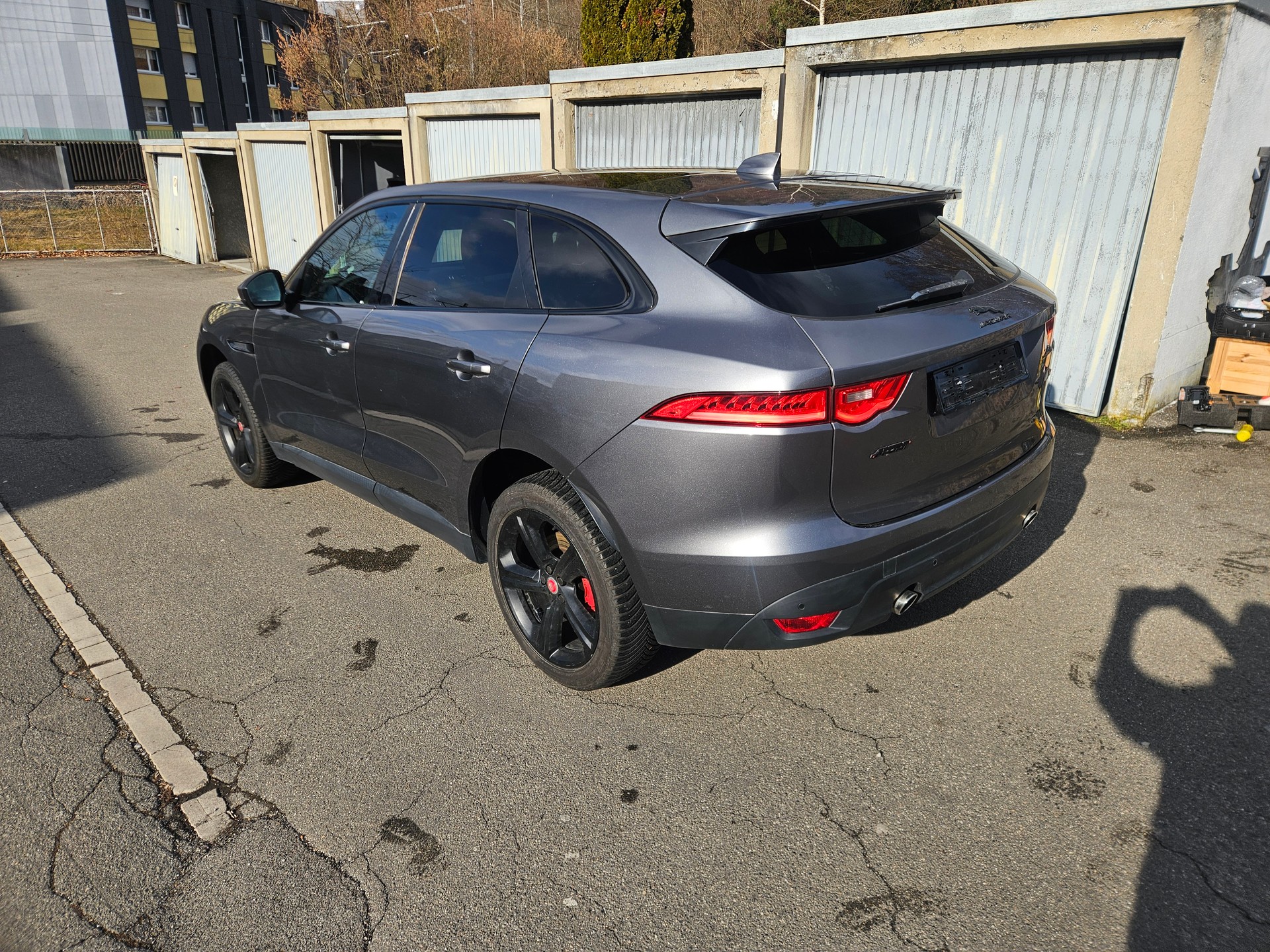 JAGUAR F-PACE-image-3