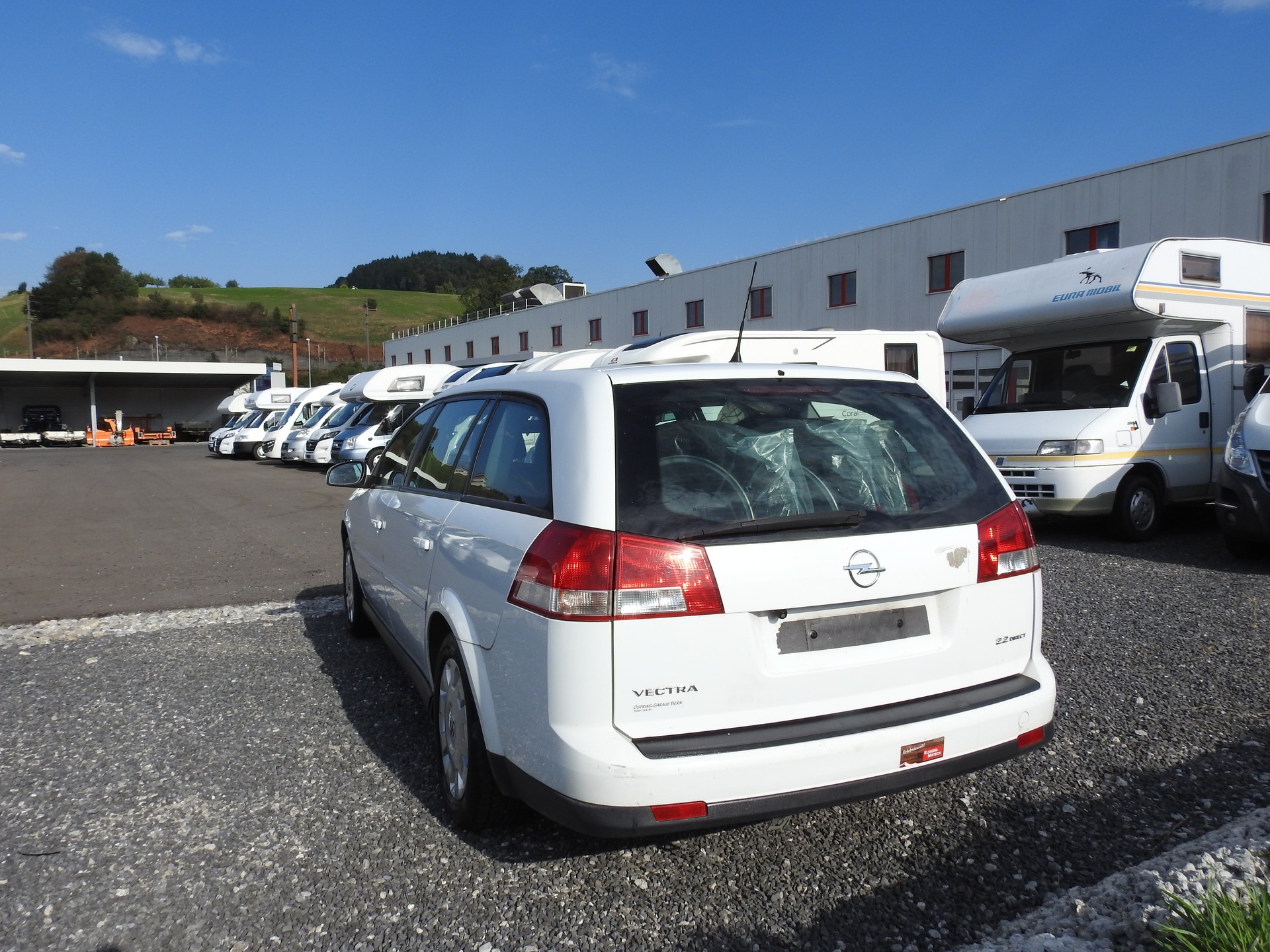 OPEL Vectra Caravan 2.2 Essentia-image-4