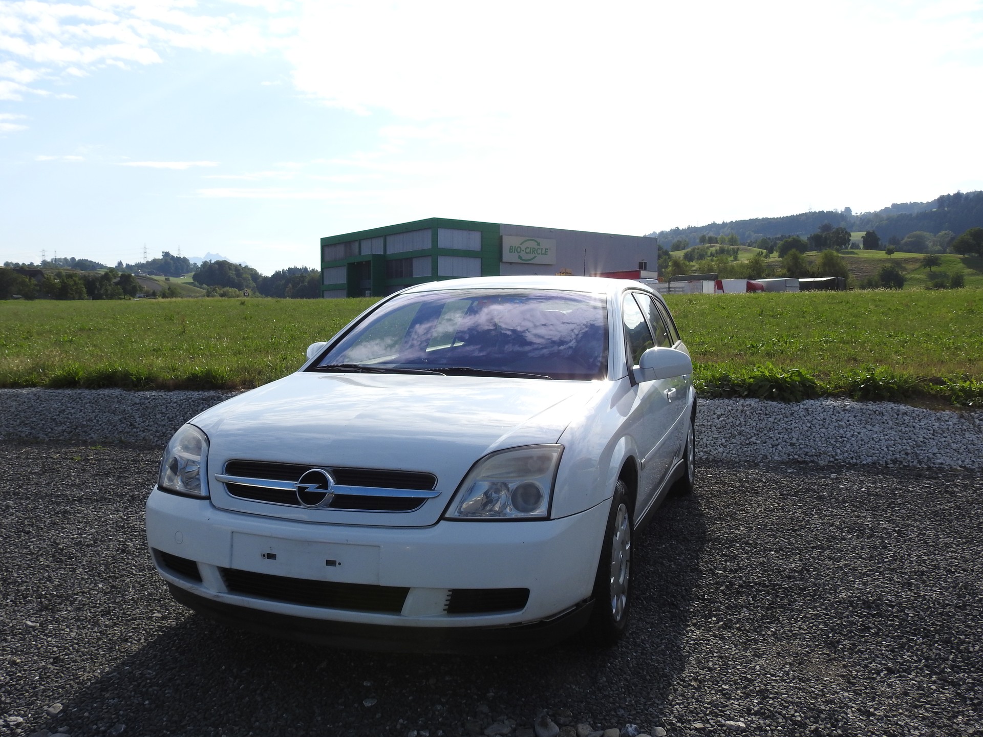 OPEL Vectra Caravan 2.2 Essentia