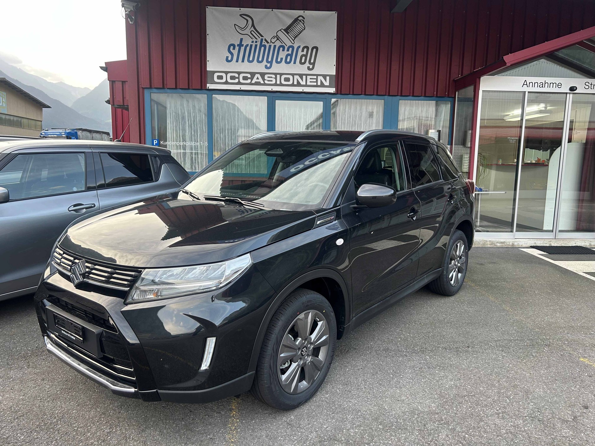 SUZUKI Vitara 1.4 Boosterjet Compact + 4x4 Hybrid Automatic-image-1