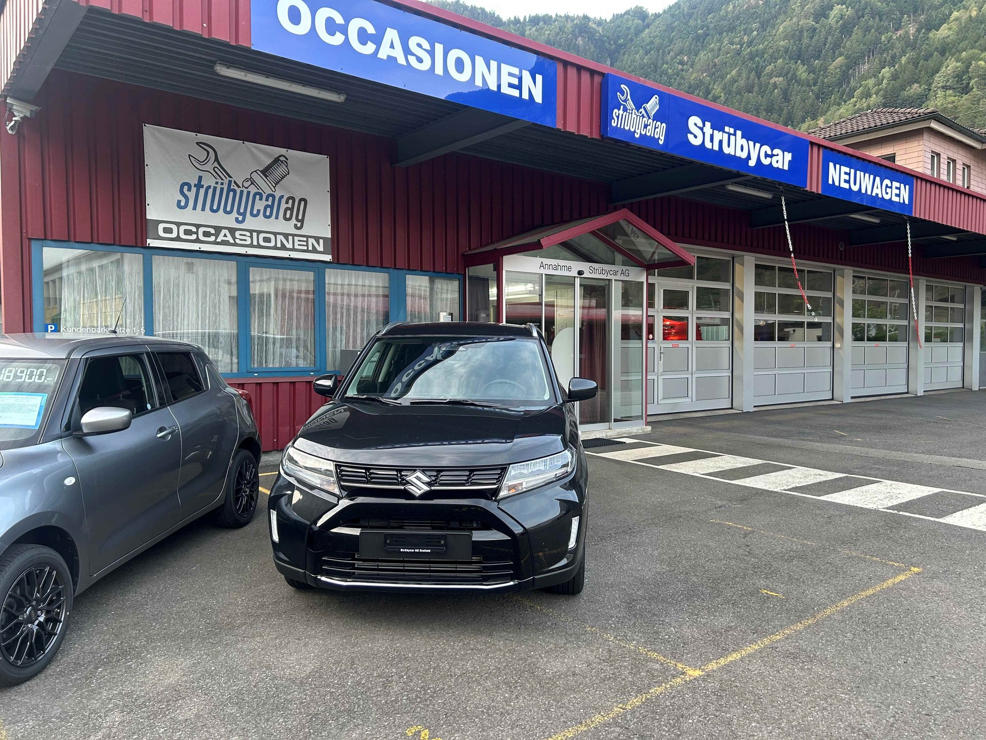 SUZUKI Vitara 1.4 Boosterjet Compact + 4x4 Hybrid Automatic-image-0