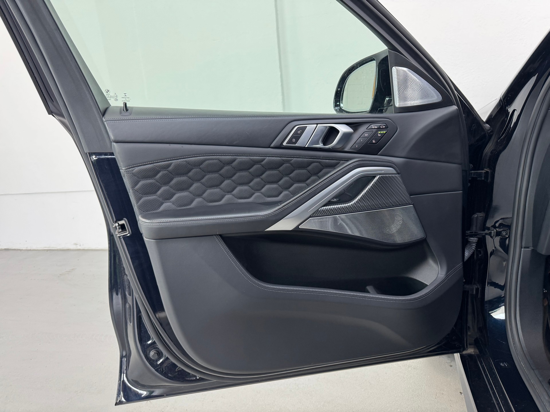 BMW X6M Steptronic M Competition-image-27