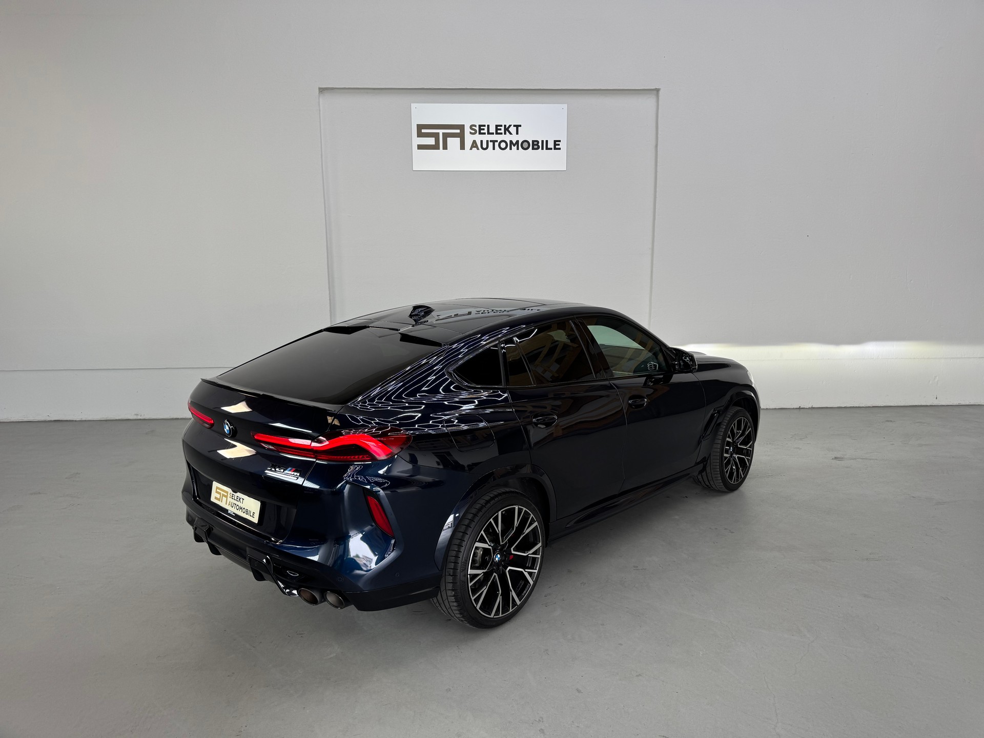 BMW X6M Steptronic M Competition-image-5