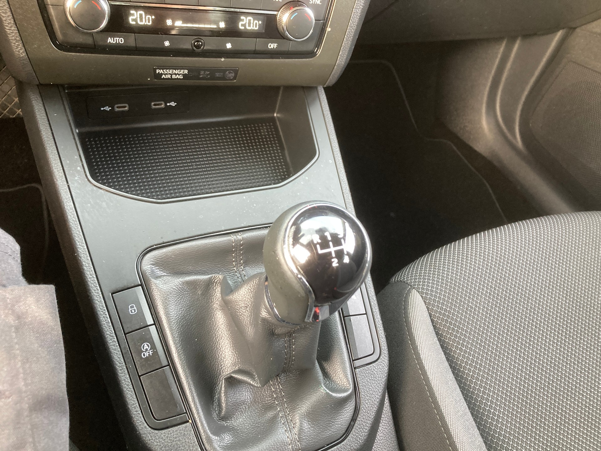 SEAT Ibiza 1.0 EcoTSI Style-image-11