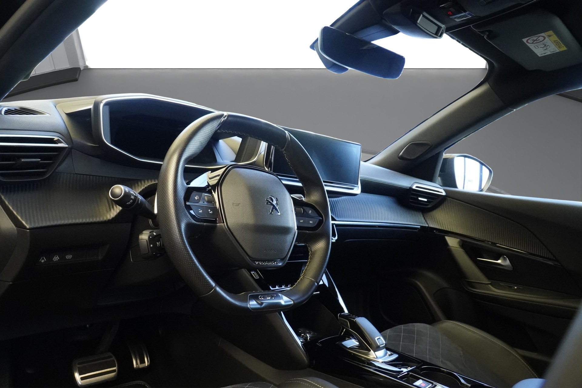 PEUGEOT 2008 1.2 PureTech GT EAT8 *CH Fahrzeug*-image-9