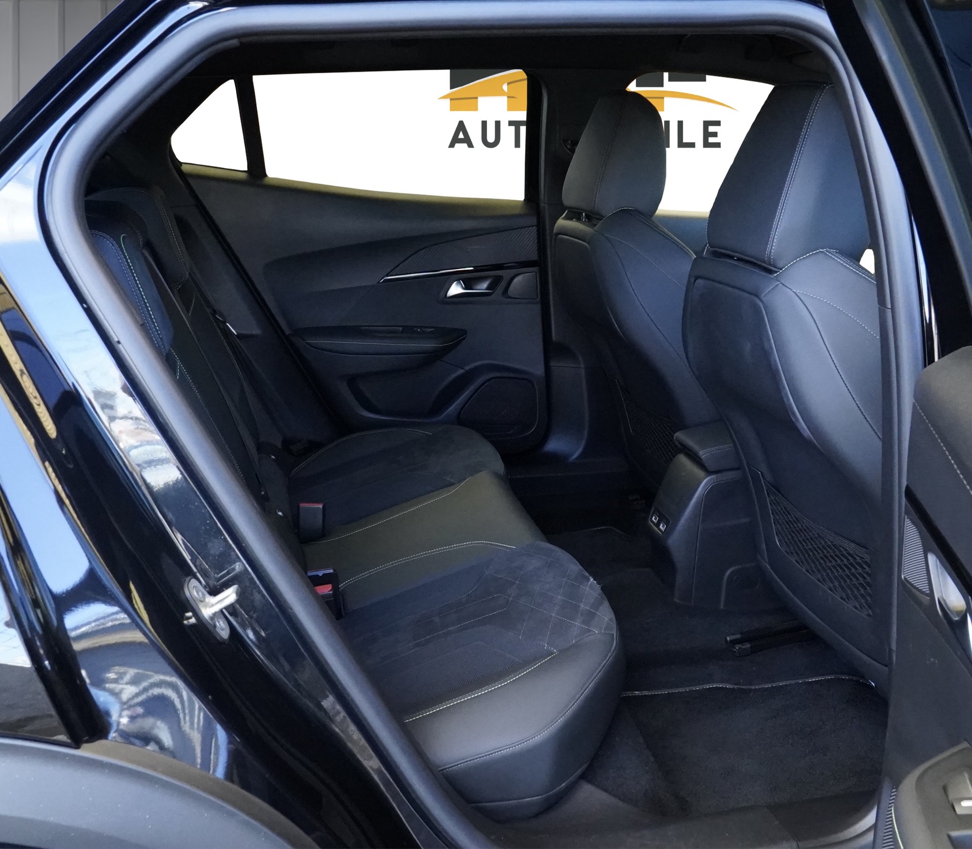 PEUGEOT 2008 1.2 PureTech GT EAT8 *CH Fahrzeug*-image-16