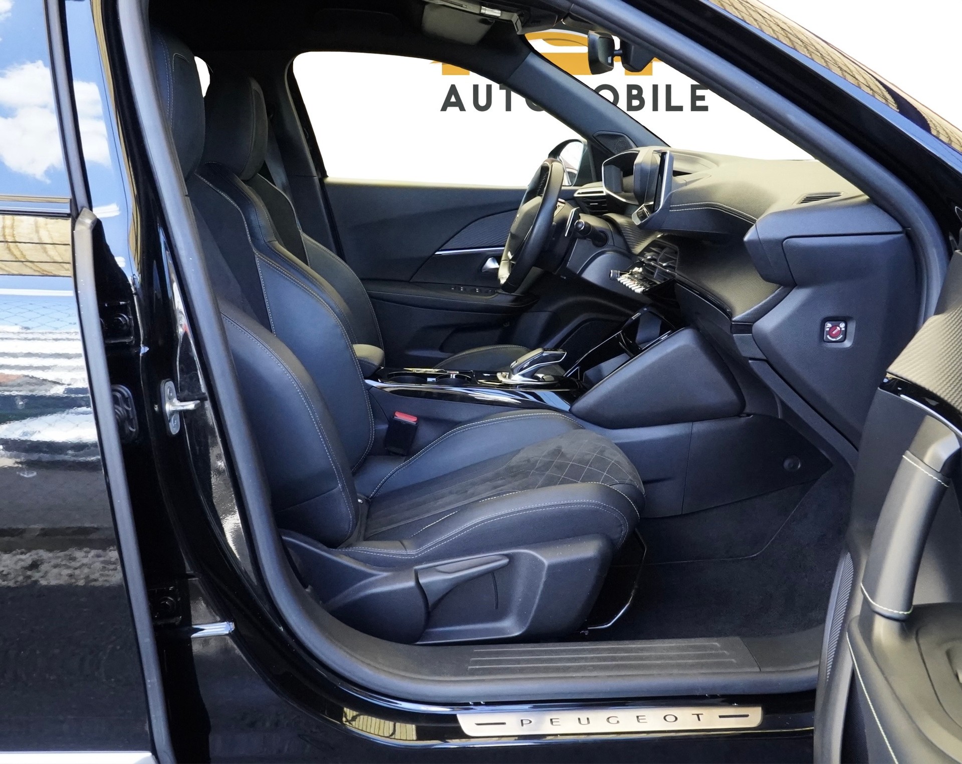 PEUGEOT 2008 1.2 PureTech GT EAT8 *CH Fahrzeug*-image-12