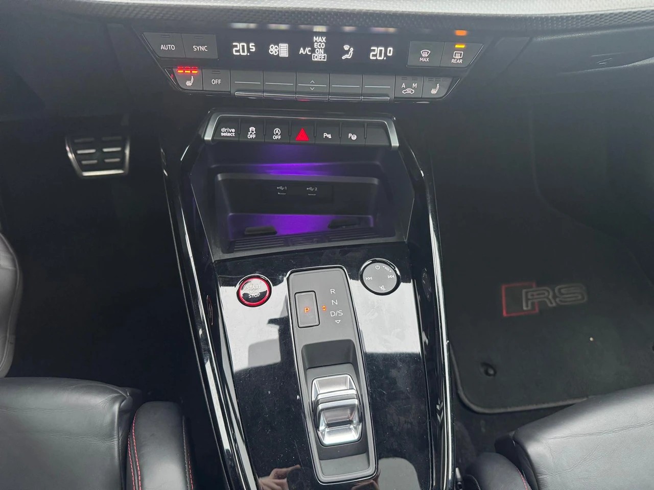 AUDI RS3 Sportback 2.5 TSI quattro S-tronic-image-11