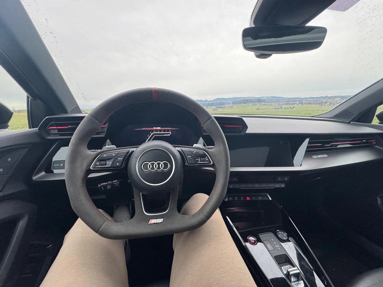 AUDI RS3 Sportback 2.5 TSI quattro S-tronic-image-10