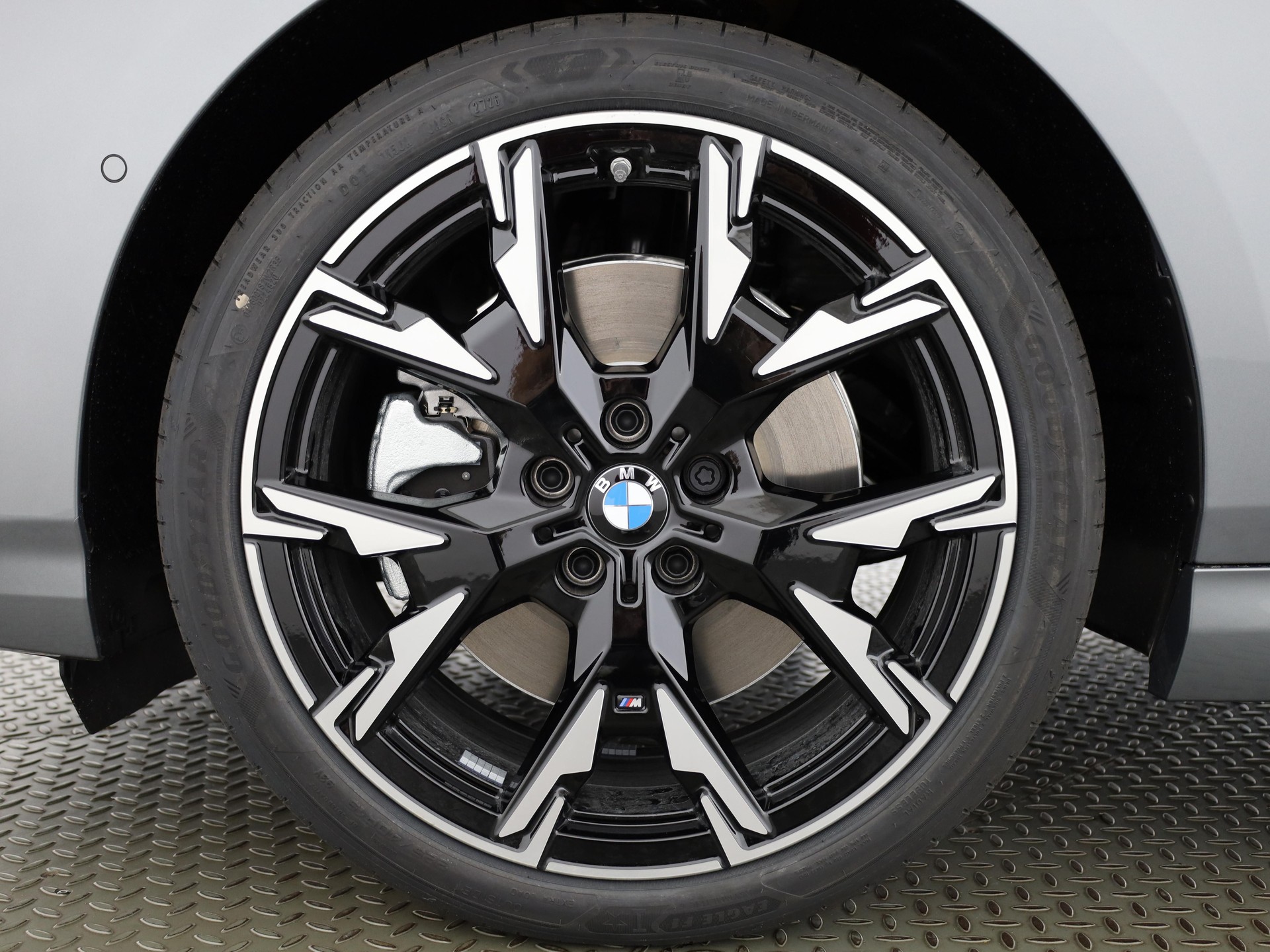 BMW 123 xDrive-image-6