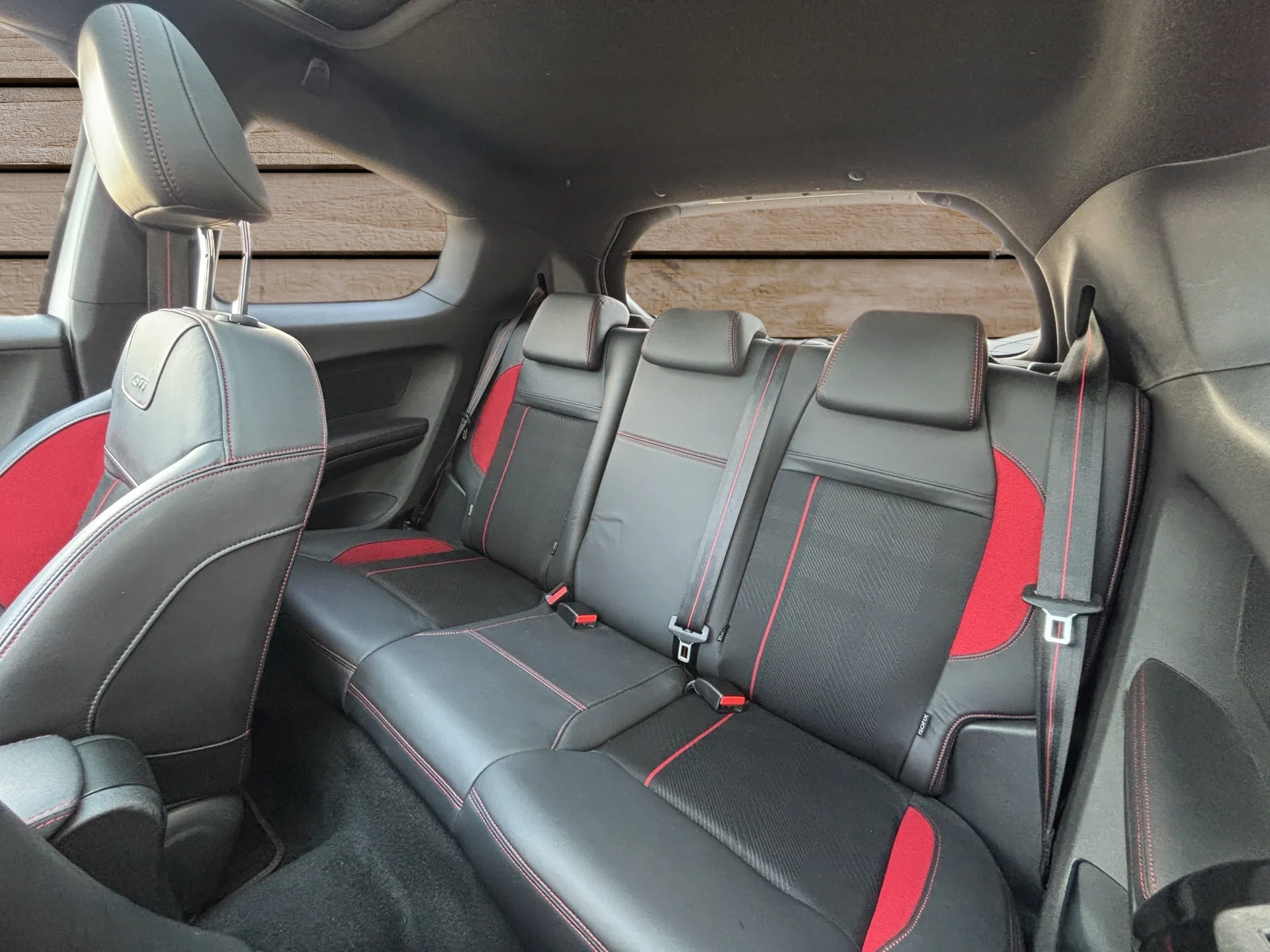PEUGEOT 208 1.6 Turbo GTi-image-6