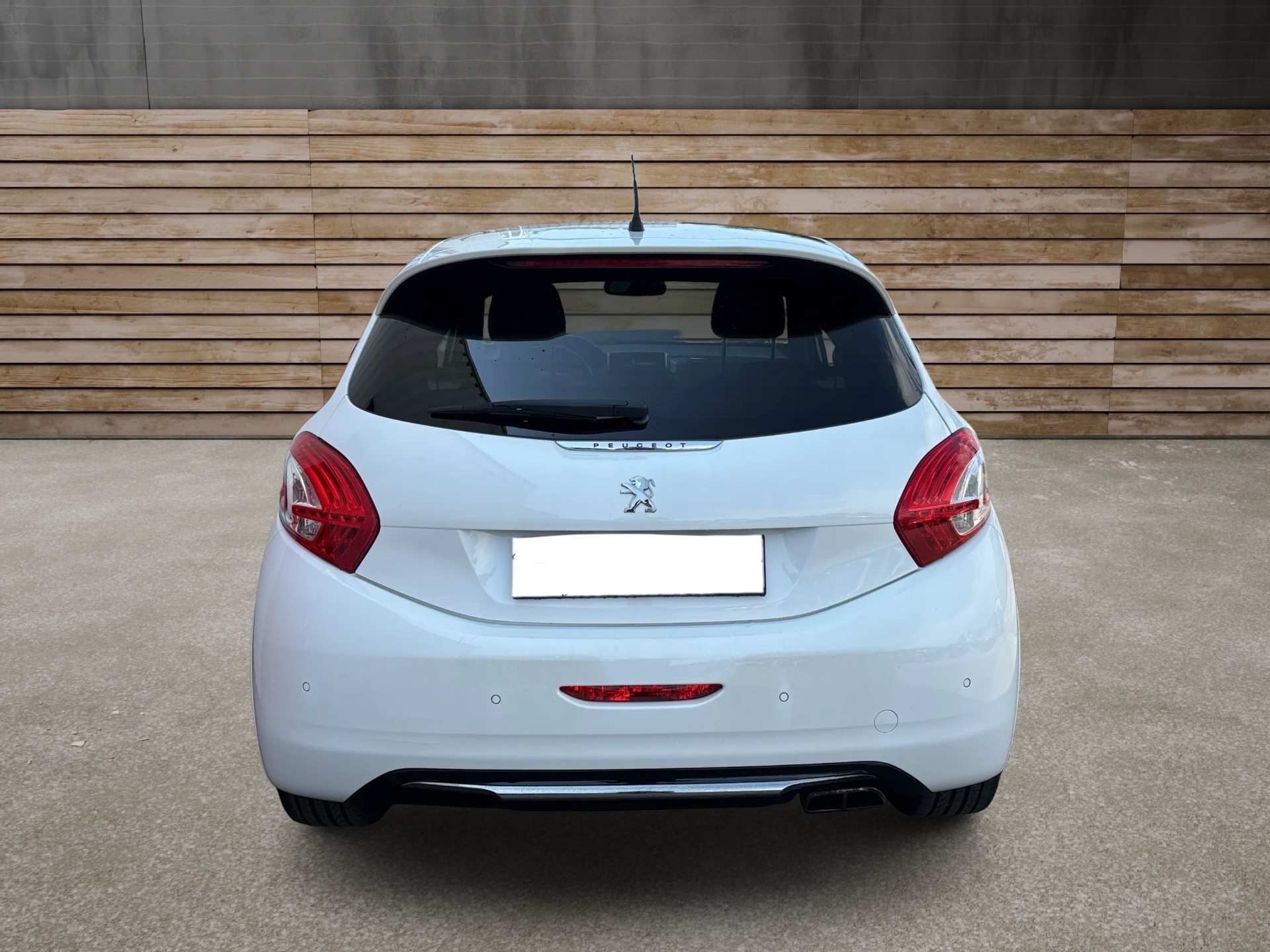 PEUGEOT 208 1.6 Turbo GTi-image-4