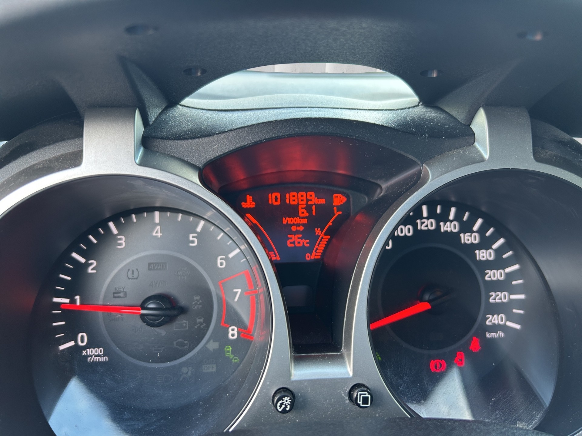 NISSAN Juke 1.2 DIG-T N-Connecta-image-12